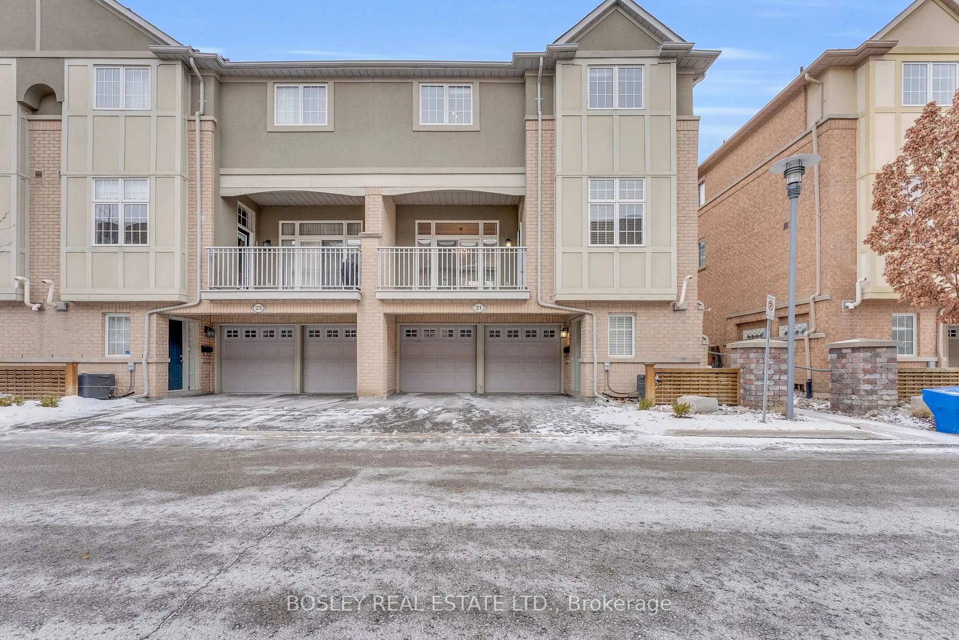Photo 38 of 21 Legends Way, Markham, Unionville — HOMEH