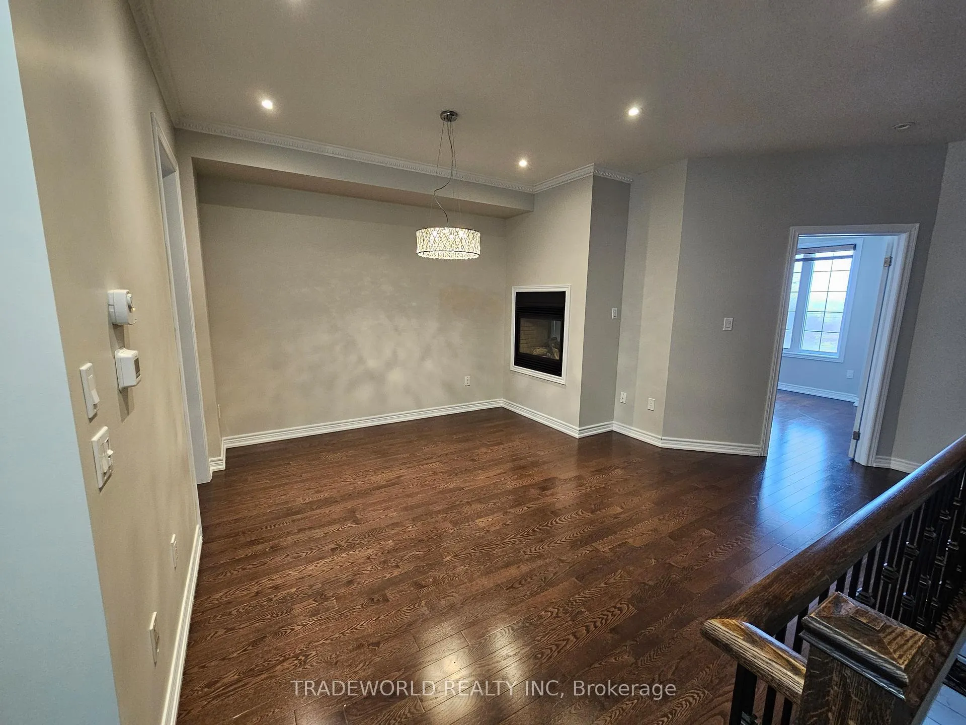 Photo 4 of 61 Memon Place, Markham, Wismer — HOMEH