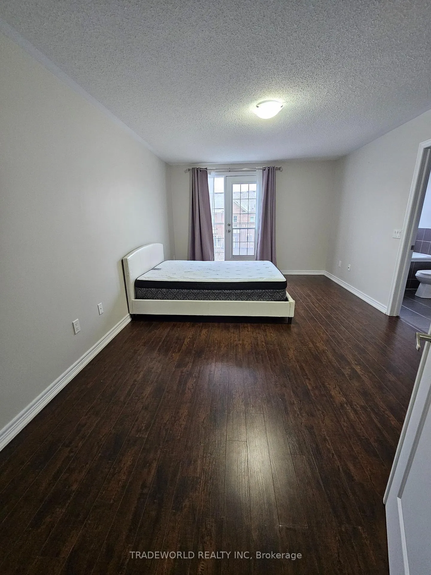 Photo 8 of 61 Memon Place, Markham, Wismer — HOMEH