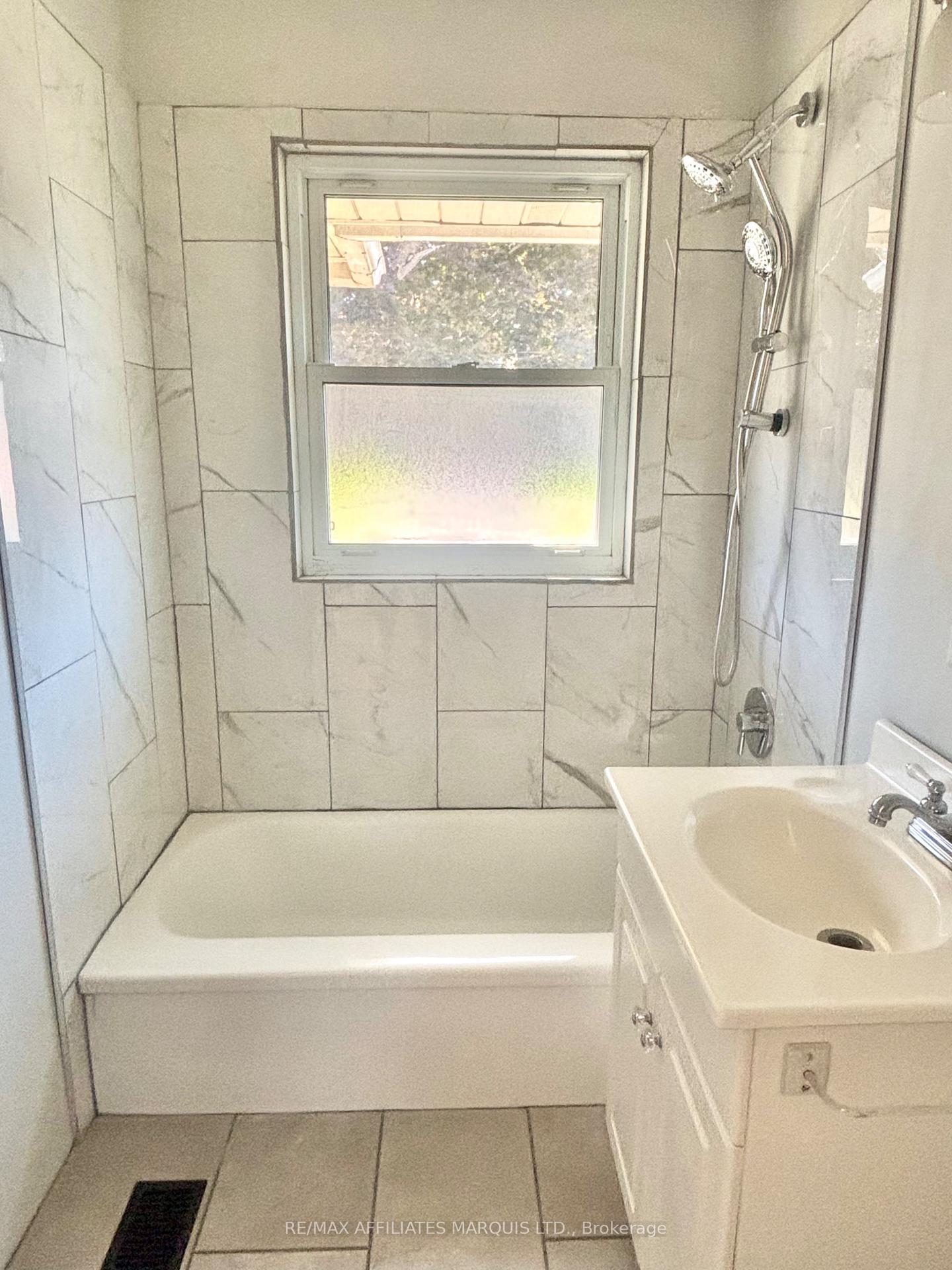 Photo 19 of 1005 Leonard Avenue, Cornwall — HOMEH