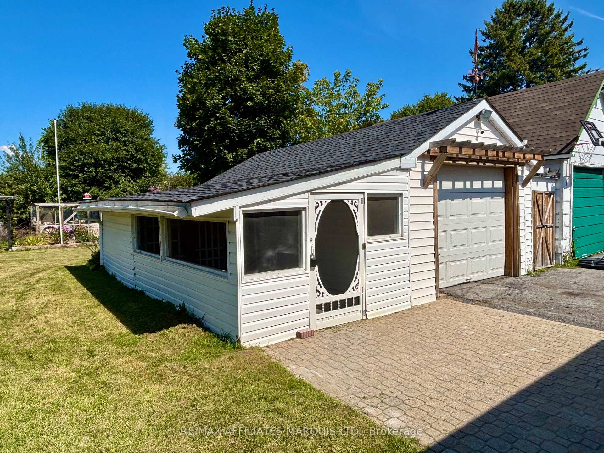 Photo 23 of 1005 Leonard Avenue, Cornwall — HOMEH