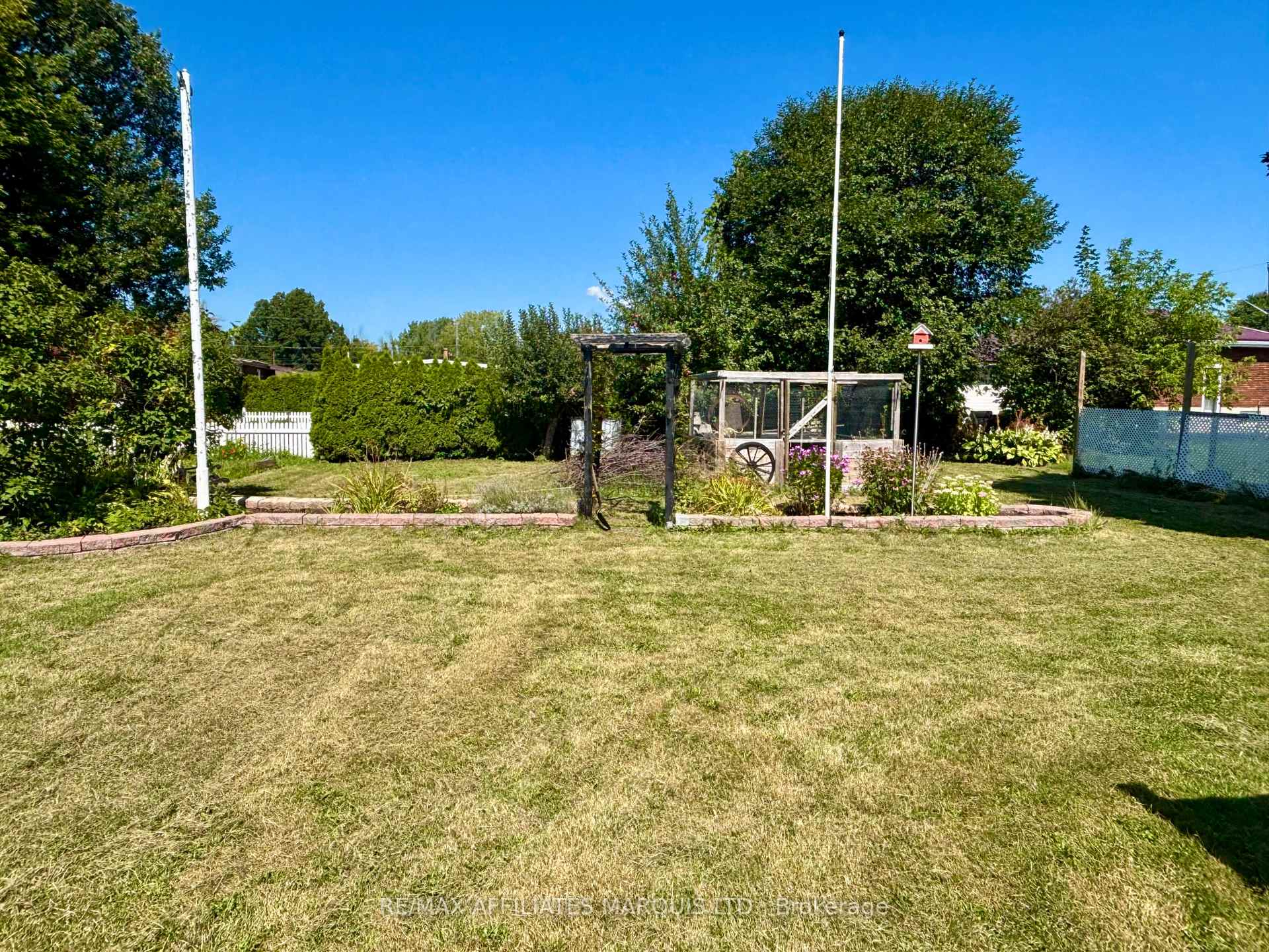 Photo 26 of 1005 Leonard Avenue, Cornwall — HOMEH