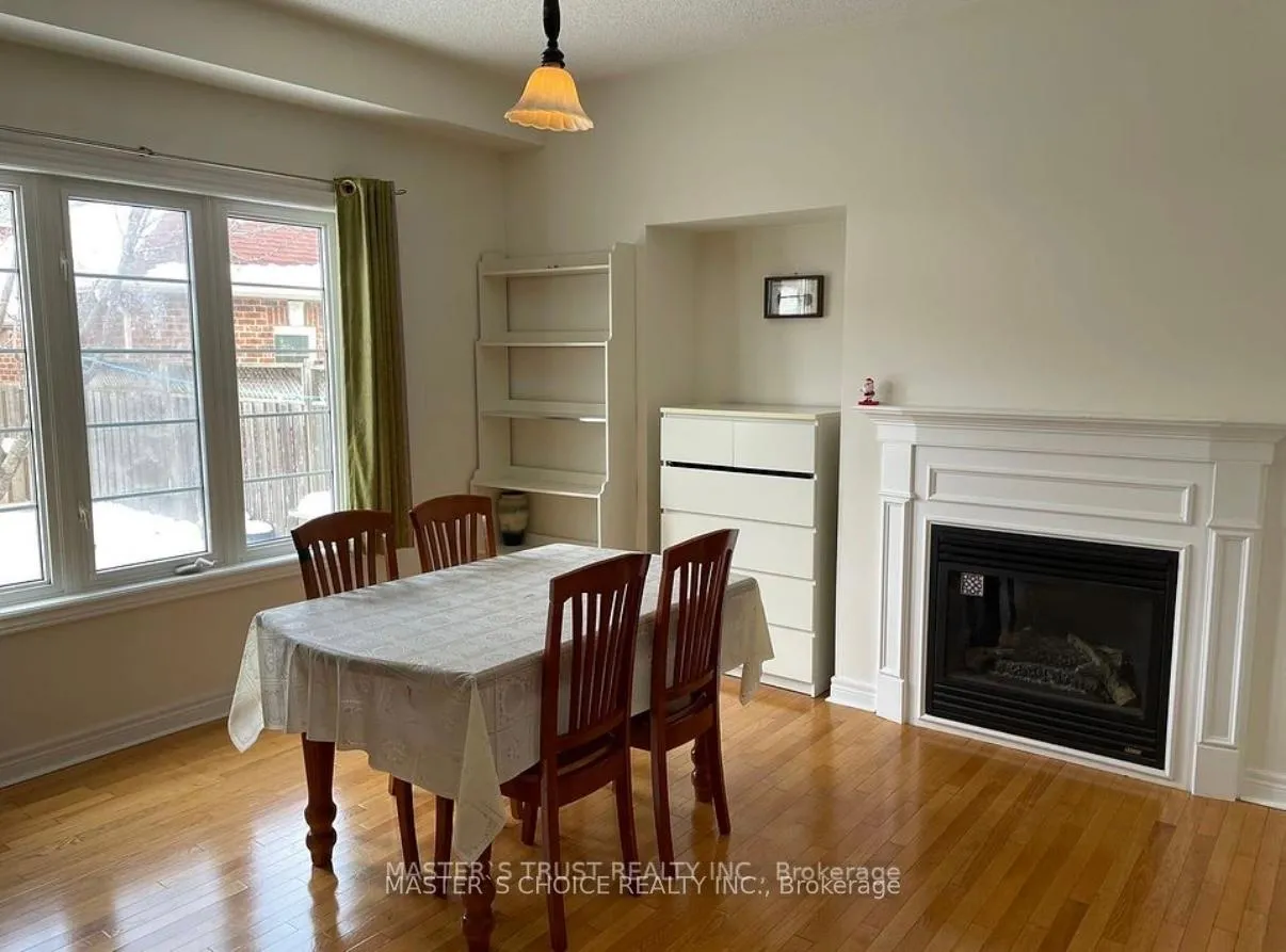 Photo 7 of 152 Bur Oak Avenue, Markham, Berczy — HOMEH