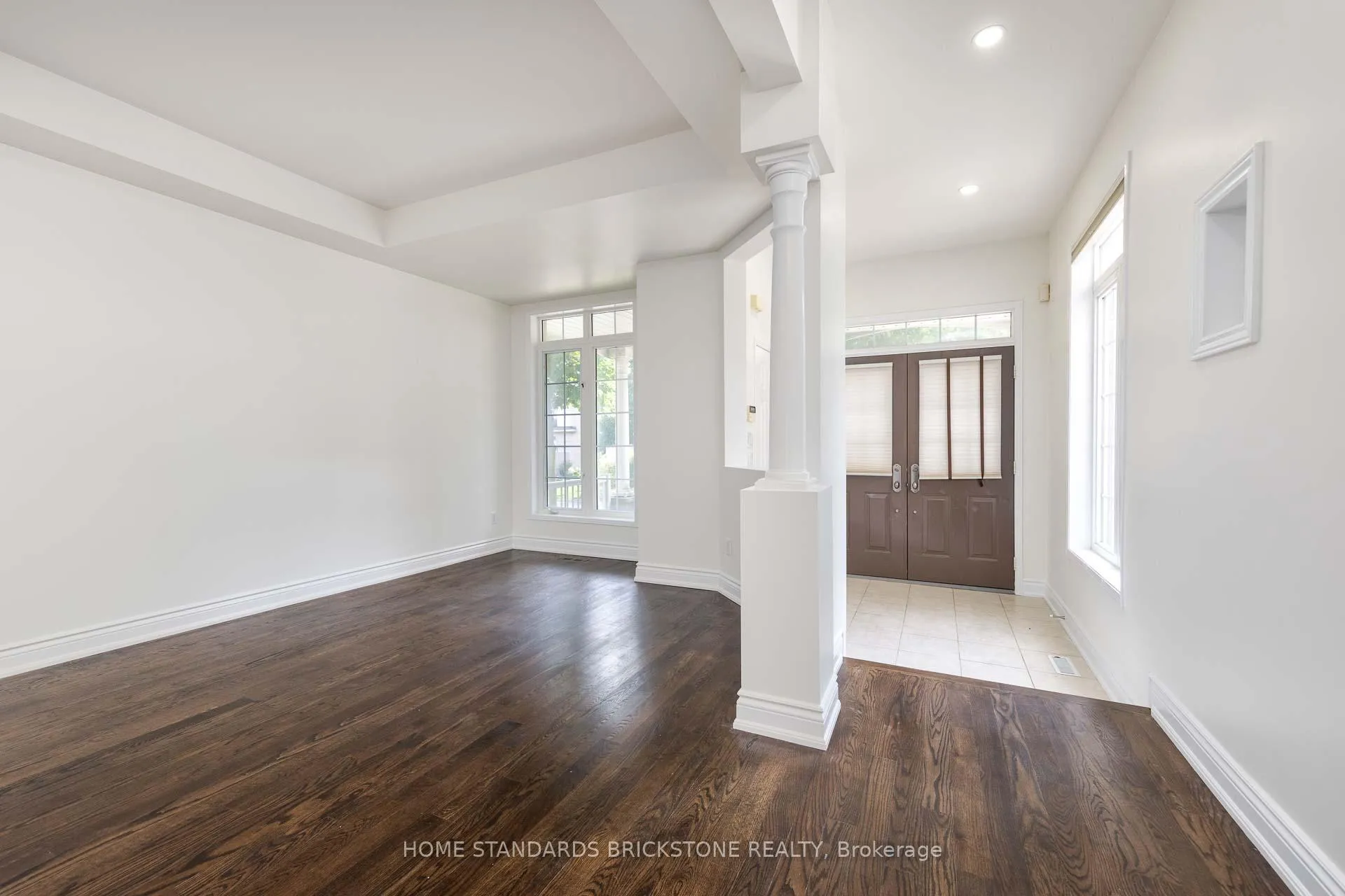 Photo 4 of 76 Leameadow Road, Vaughan, Patterson — HOMEH