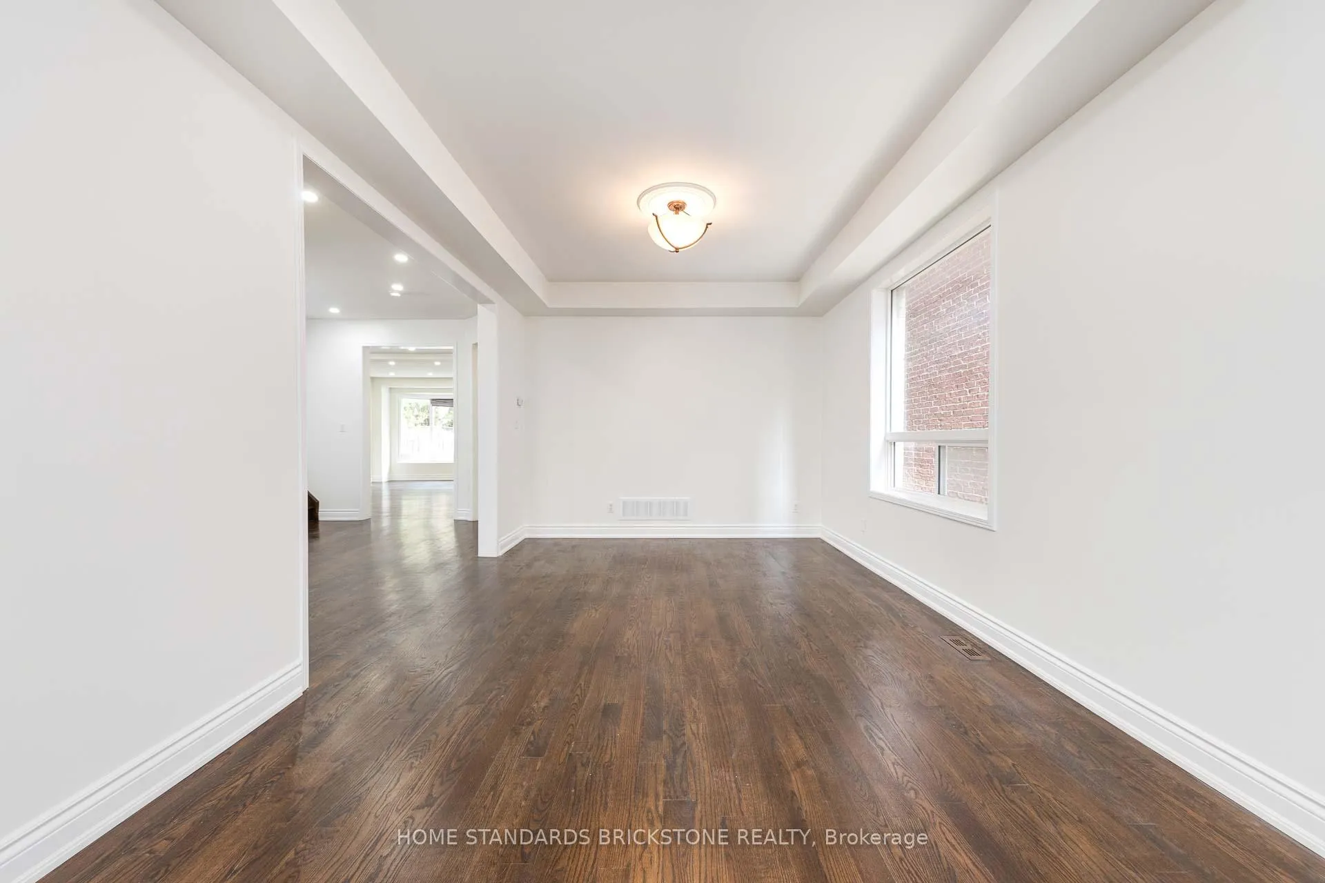 Photo 6 of 76 Leameadow Road, Vaughan, Patterson — HOMEH