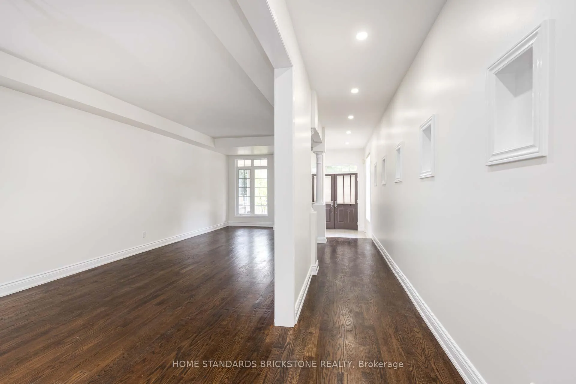 Photo 7 of 76 Leameadow Road, Vaughan, Patterson — HOMEH