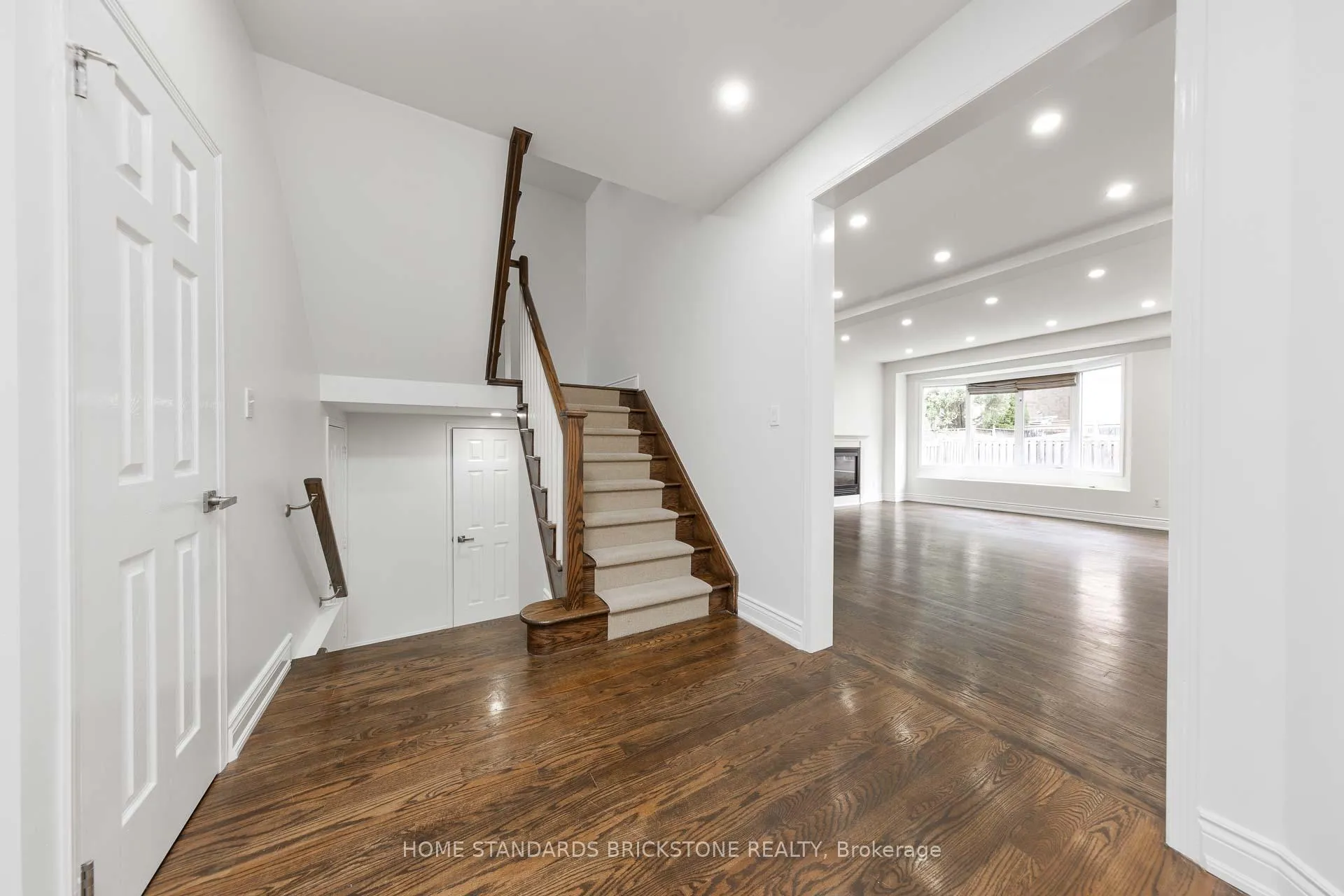 Photo 21 of 76 Leameadow Road, Vaughan, Patterson — HOMEH