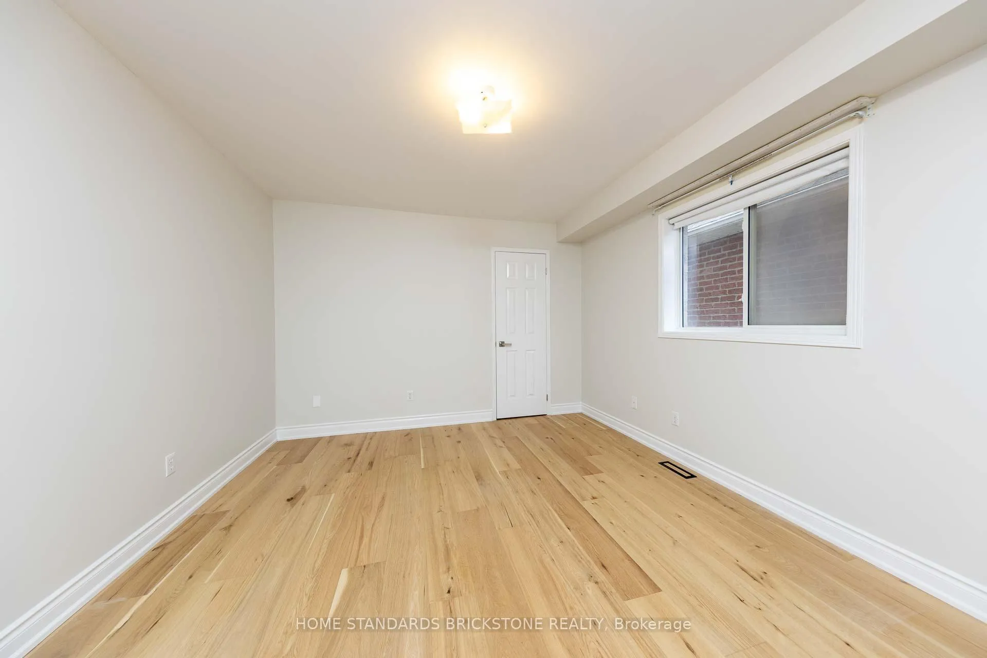 Photo 24 of 76 Leameadow Road, Vaughan, Patterson — HOMEH