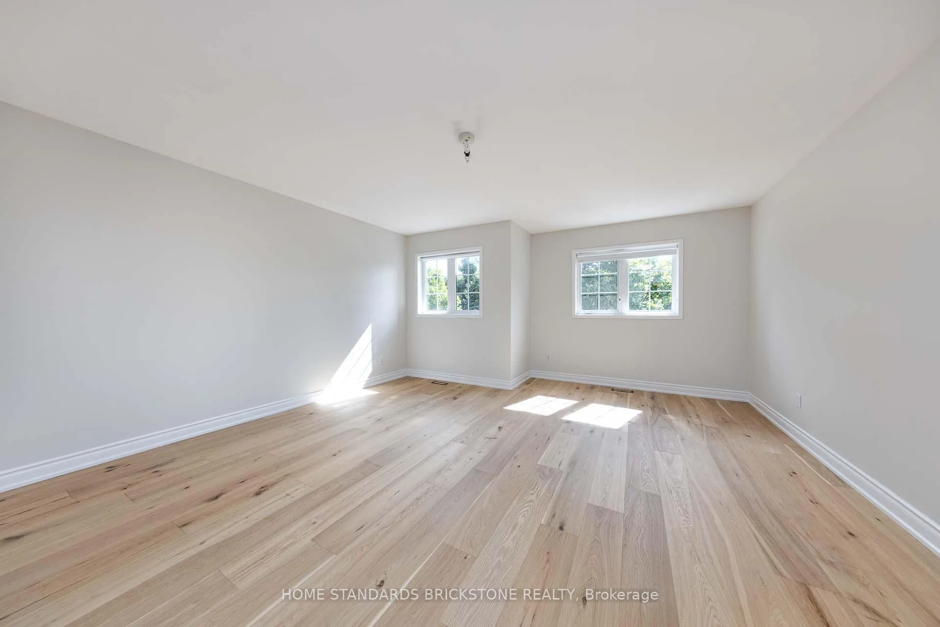 Photo 27 of 76 Leameadow Road, Vaughan, Patterson — HOMEH