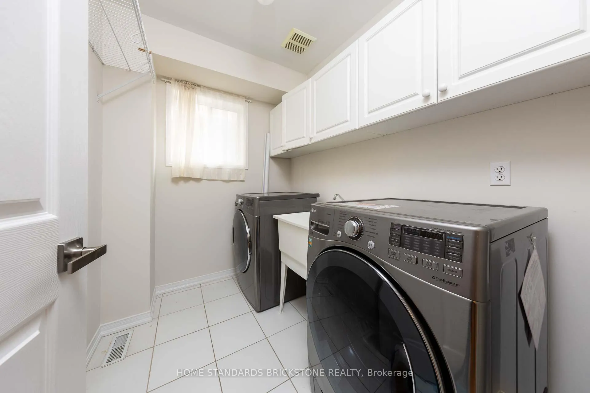 Photo 34 of 76 Leameadow Road, Vaughan, Patterson — HOMEH