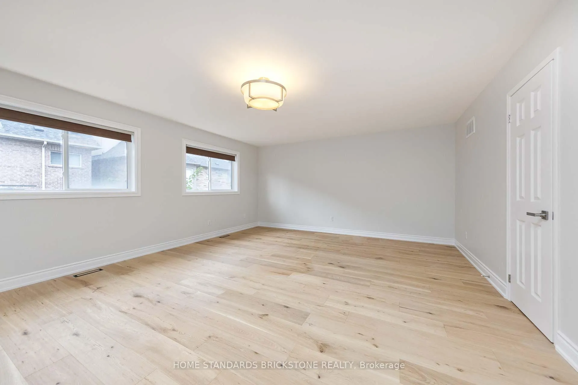 Photo 35 of 76 Leameadow Road, Vaughan, Patterson — HOMEH