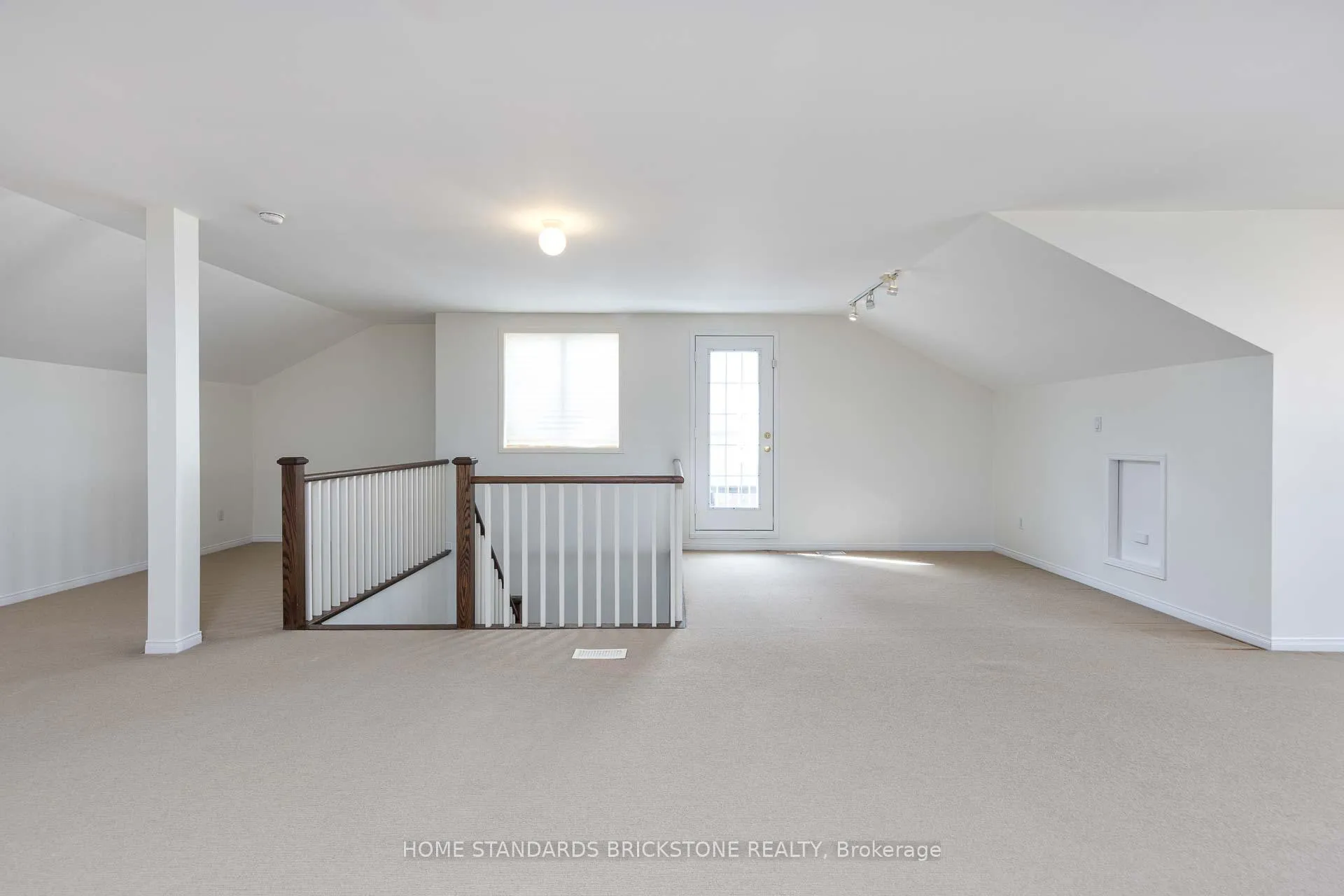 Photo 44 of 76 Leameadow Road, Vaughan, Patterson — HOMEH
