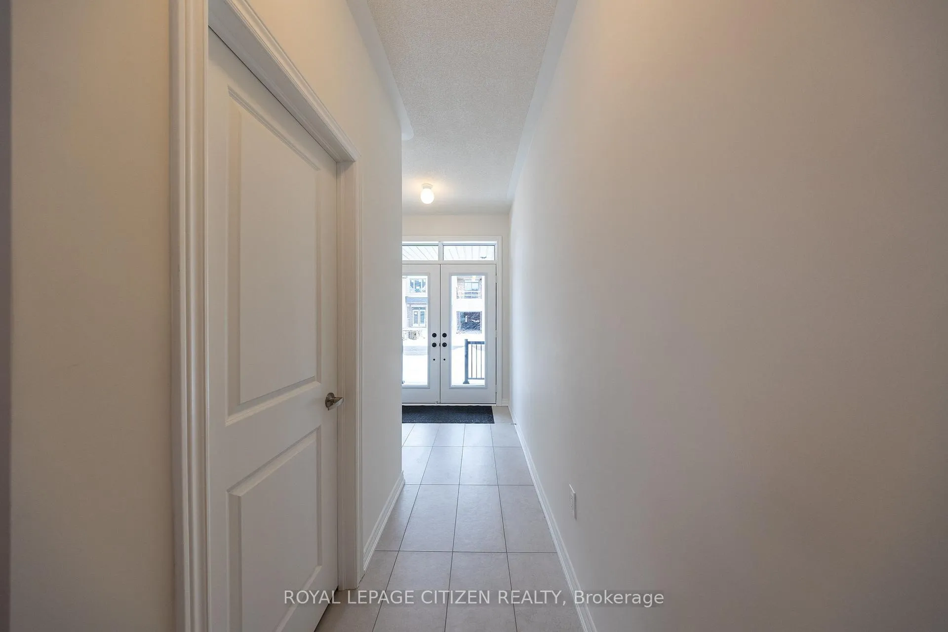 Photo 6 of 68 McGowan Drive, Whitby, Rural Whitby — HOMEH