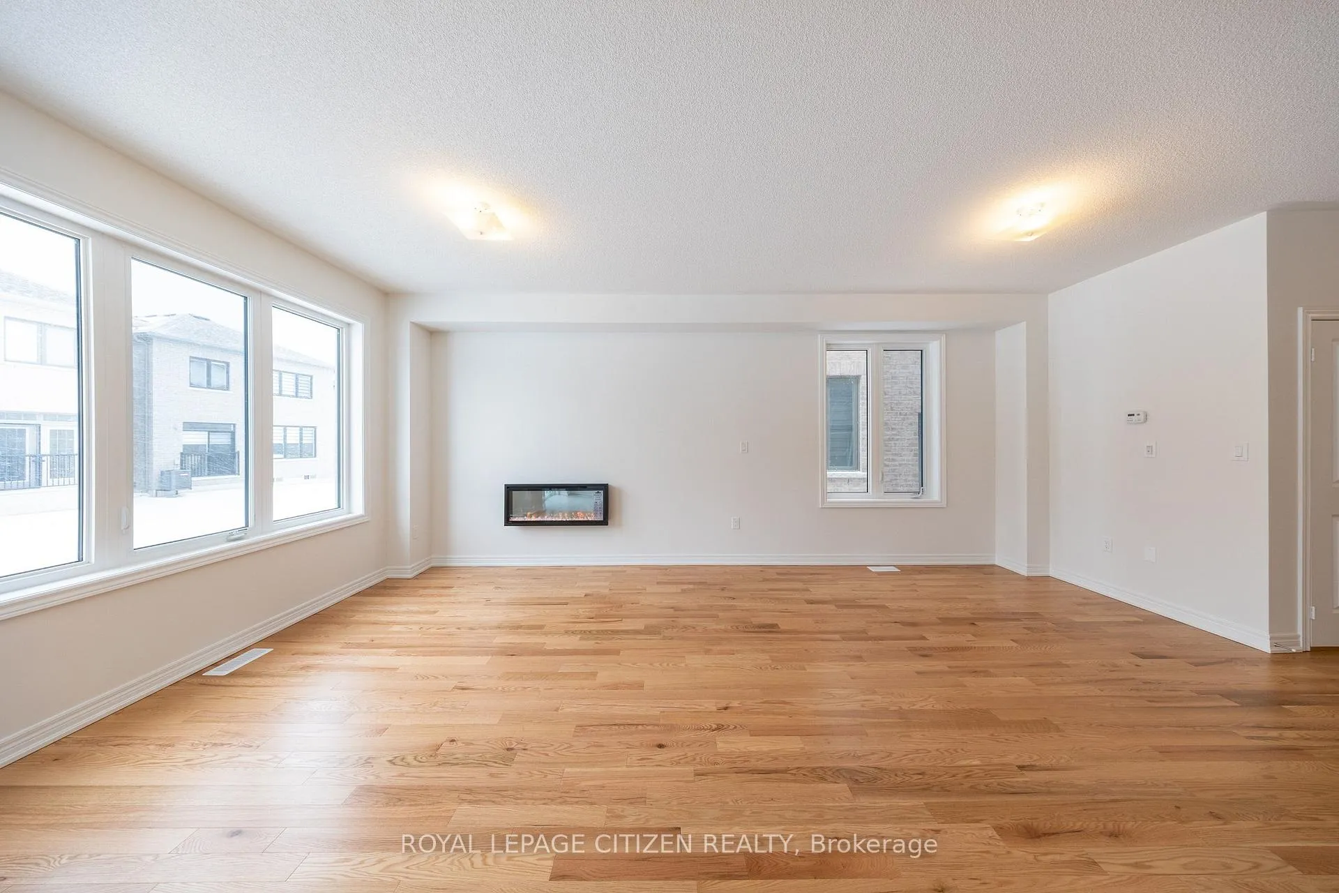 Photo 15 of 68 McGowan Drive, Whitby, Rural Whitby — HOMEH