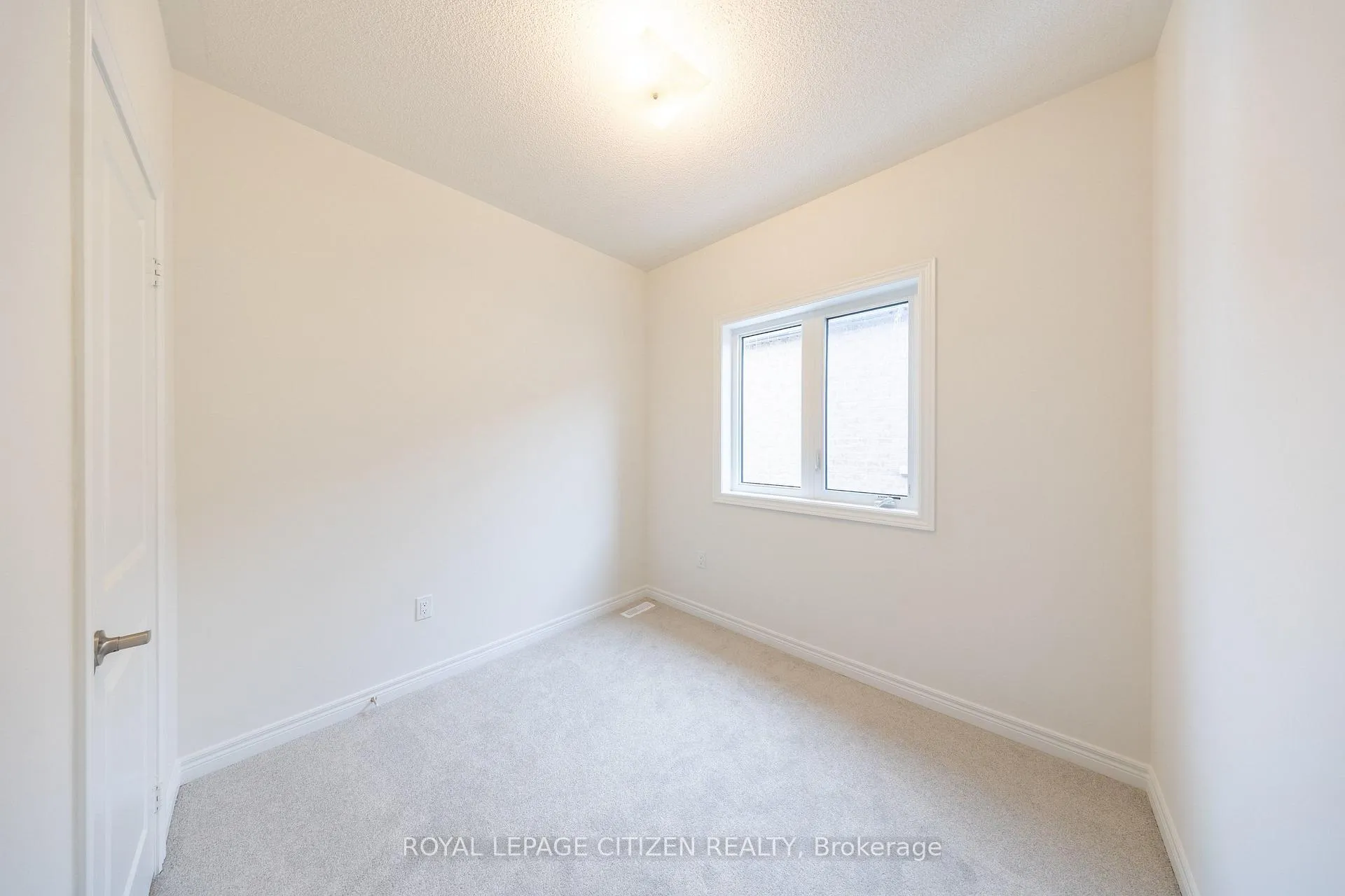 Photo 20 of 68 McGowan Drive, Whitby, Rural Whitby — HOMEH
