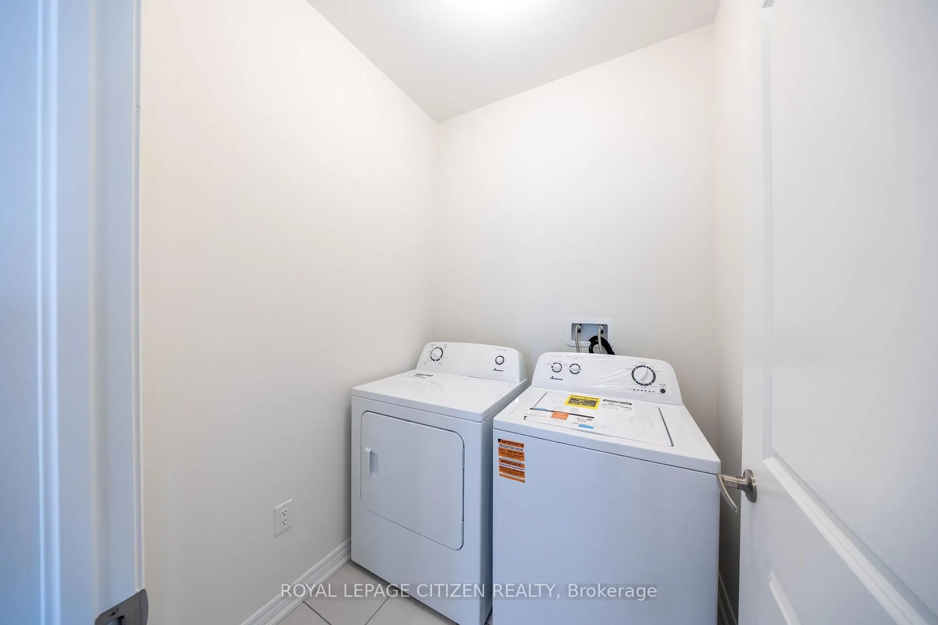 Photo 27 of 68 McGowan Drive, Whitby, Rural Whitby — HOMEH