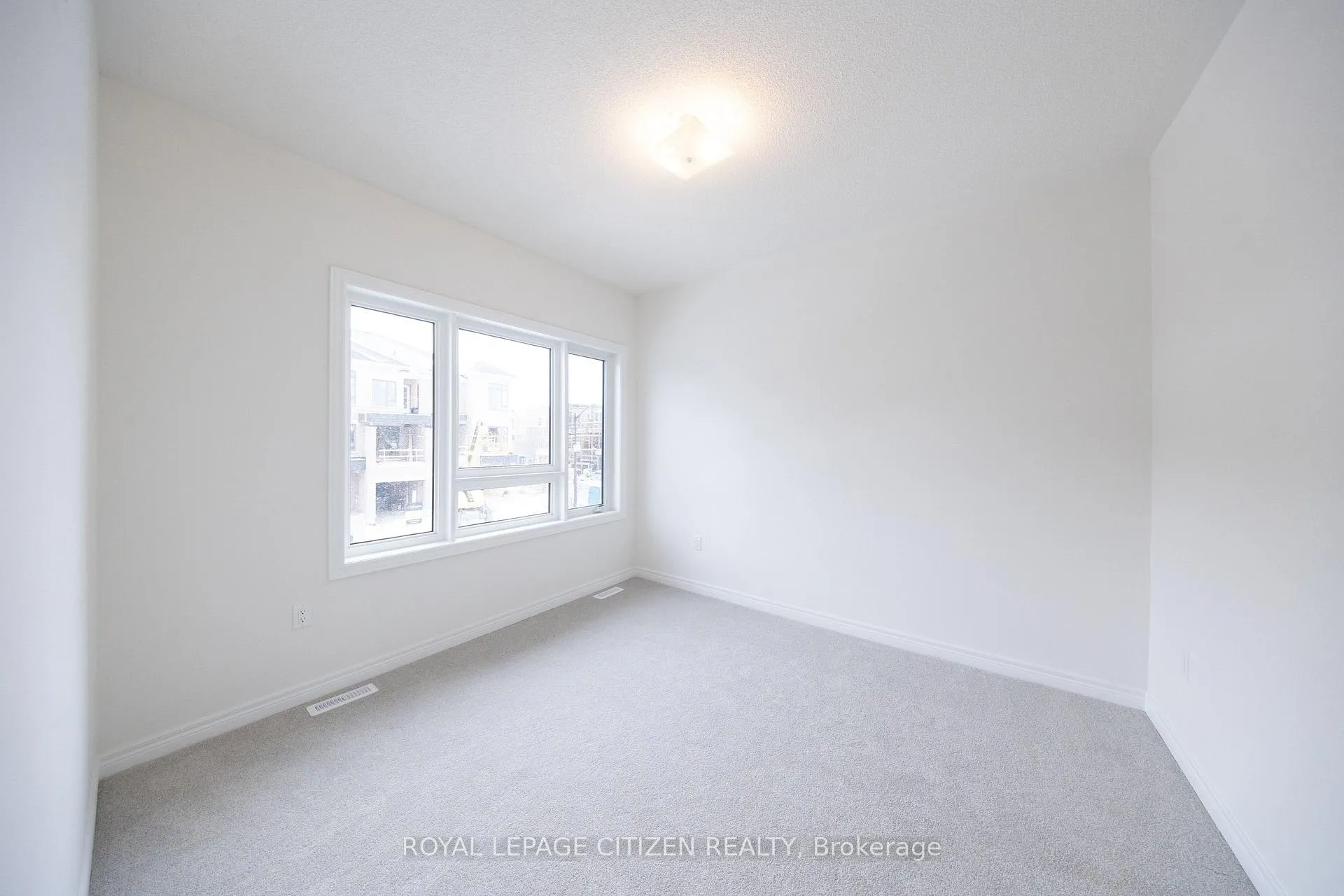 Photo 29 of 68 McGowan Drive, Whitby, Rural Whitby — HOMEH