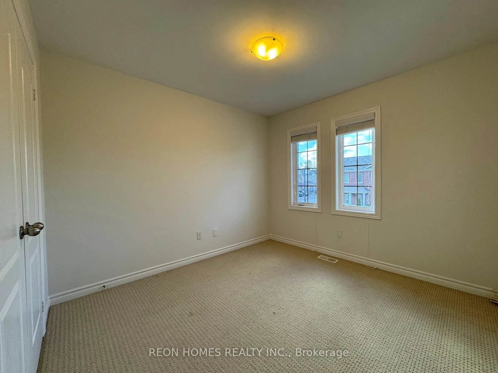Photo 10 of 1561 Winville Road, Pickering, Duffin Heights — HOMEH