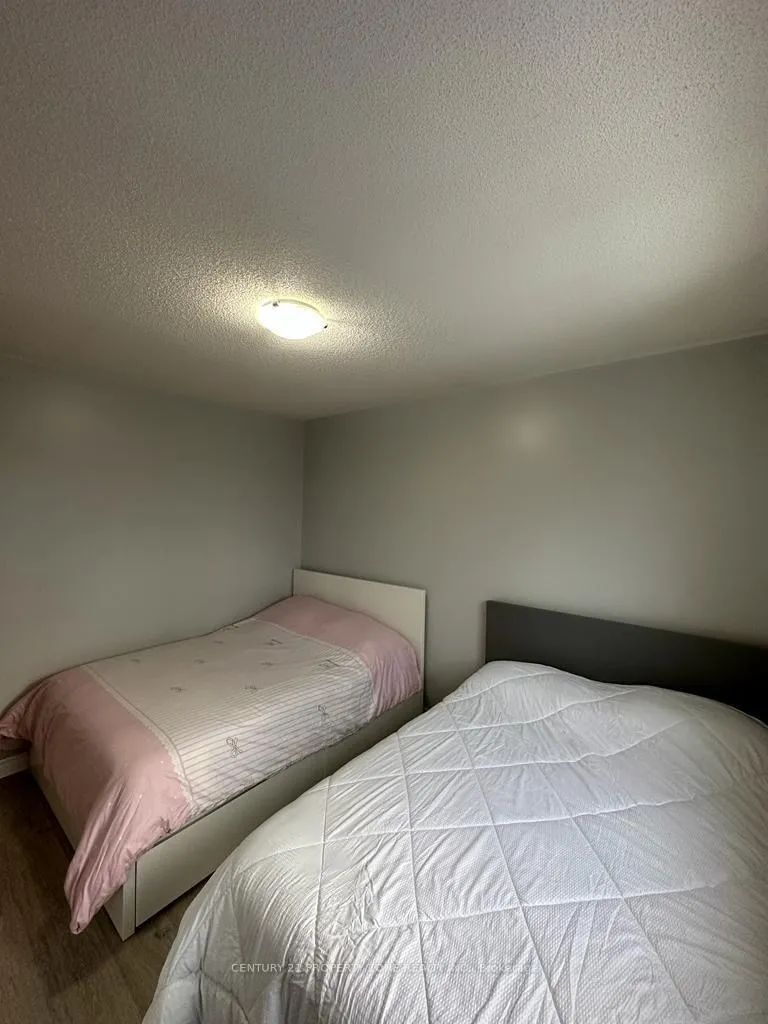 Photo 15 of 99 Copeman Crescent, Barrie, 400 East — HOMEH