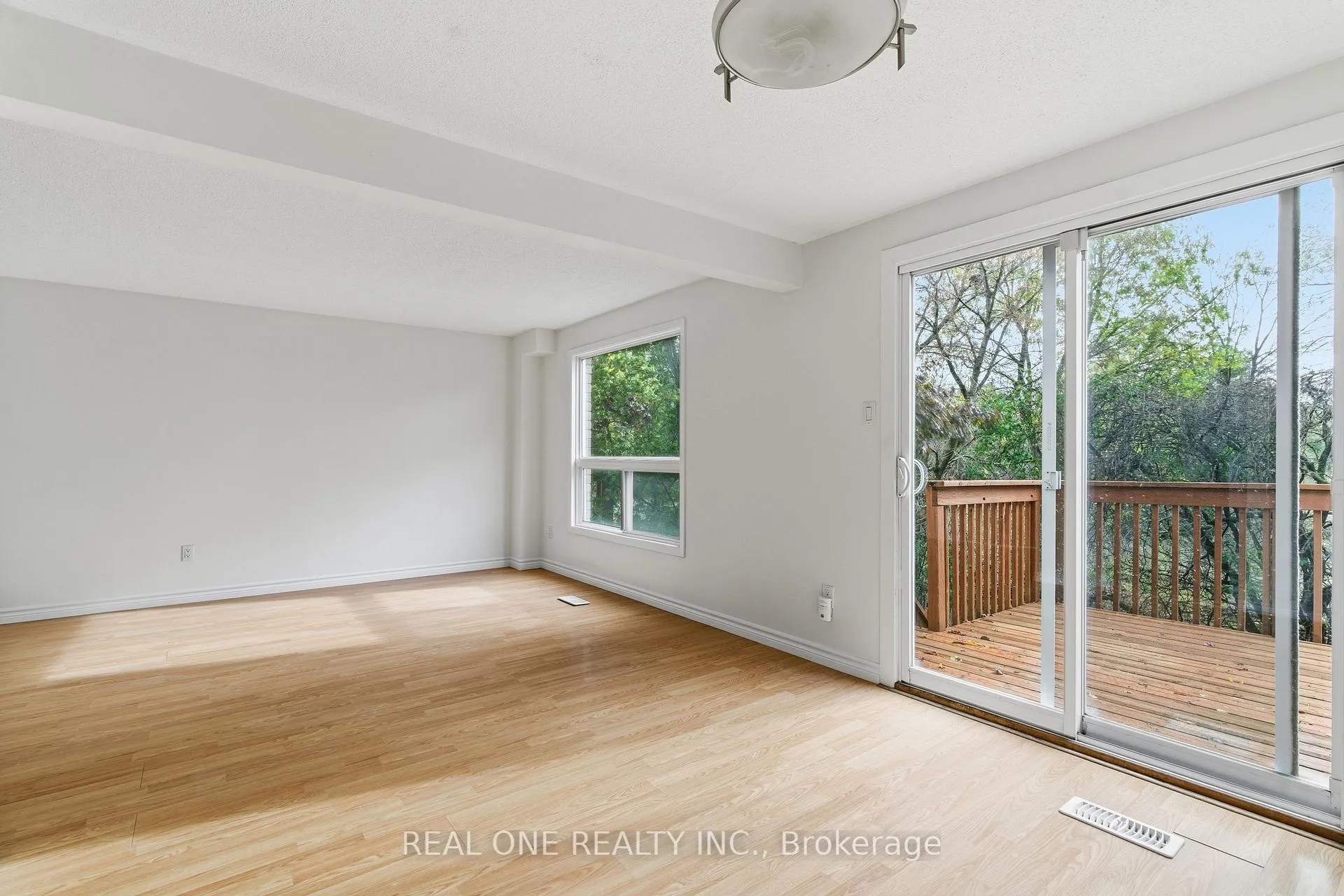 Photo 9 of 51 Koch Drive, Guelph, Kortright West — HOMEH