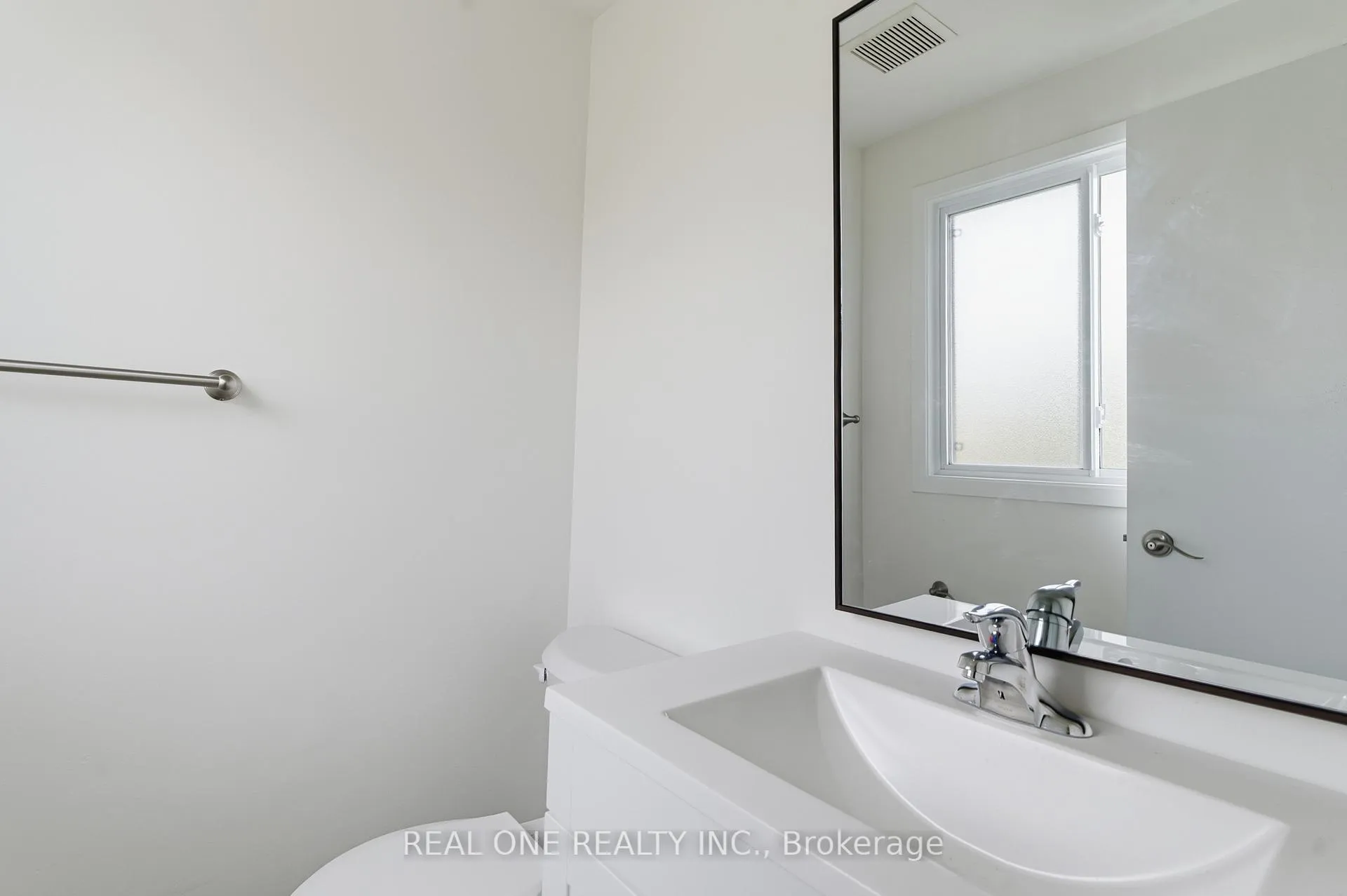 Photo 13 of 51 Koch Drive, Guelph, Kortright West — HOMEH