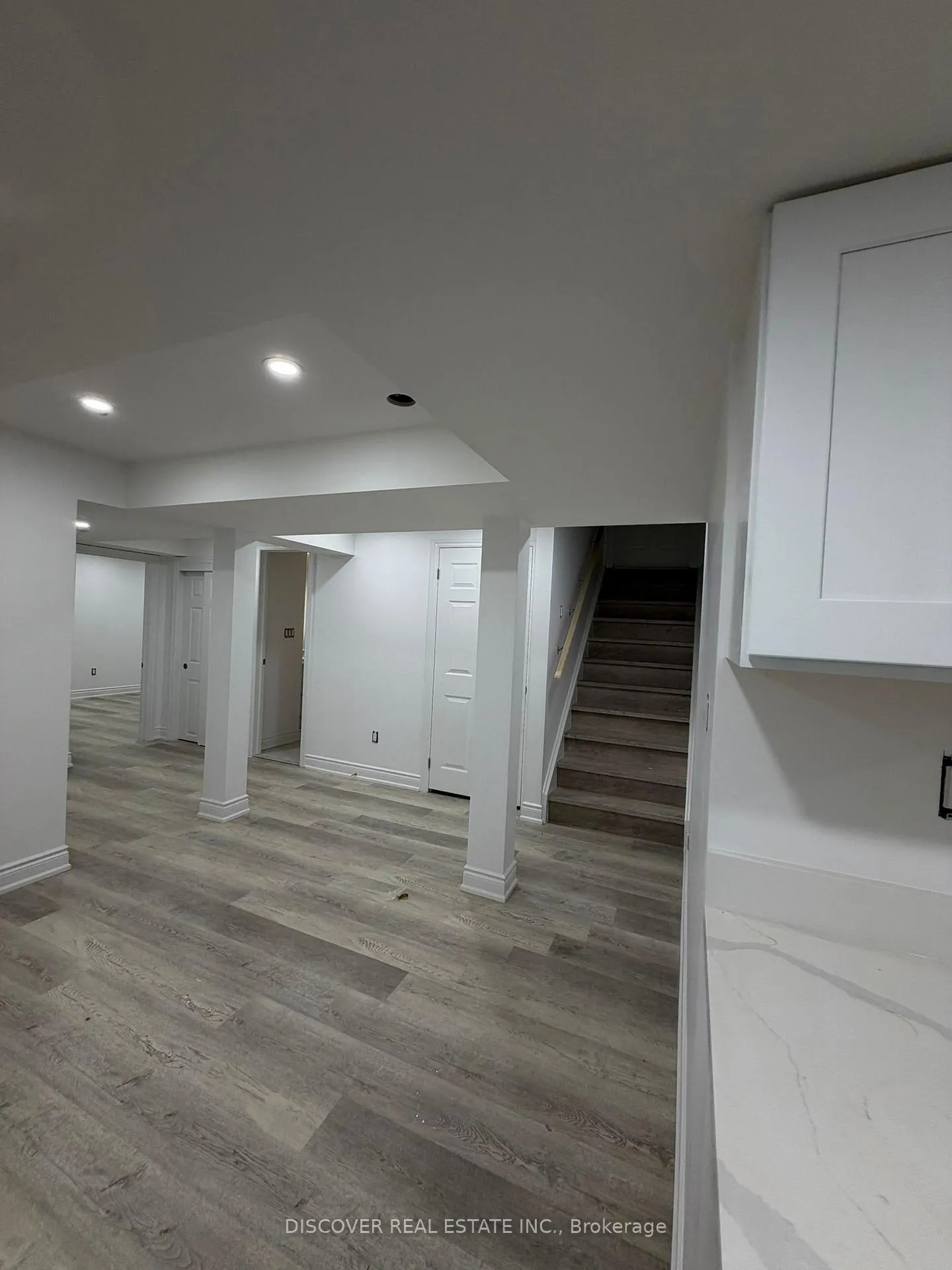 Photo 3 of 1569 Pennel Drive, Oshawa, Taunton — HOMEH