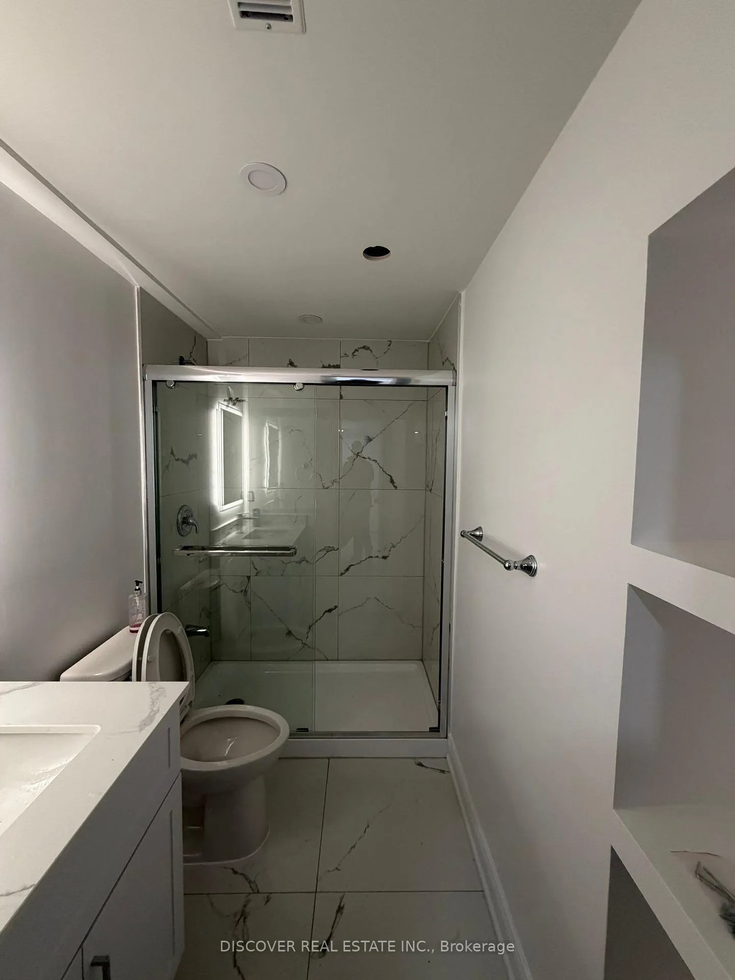 Photo 9 of 1569 Pennel Drive, Oshawa, Taunton — HOMEH