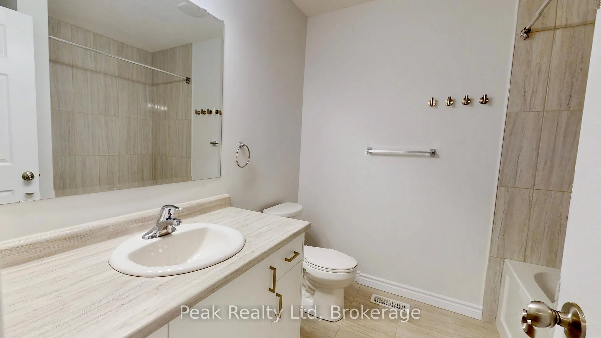 Photo 13 of 328 Bradshaw Drive, Stratford — HOMEH