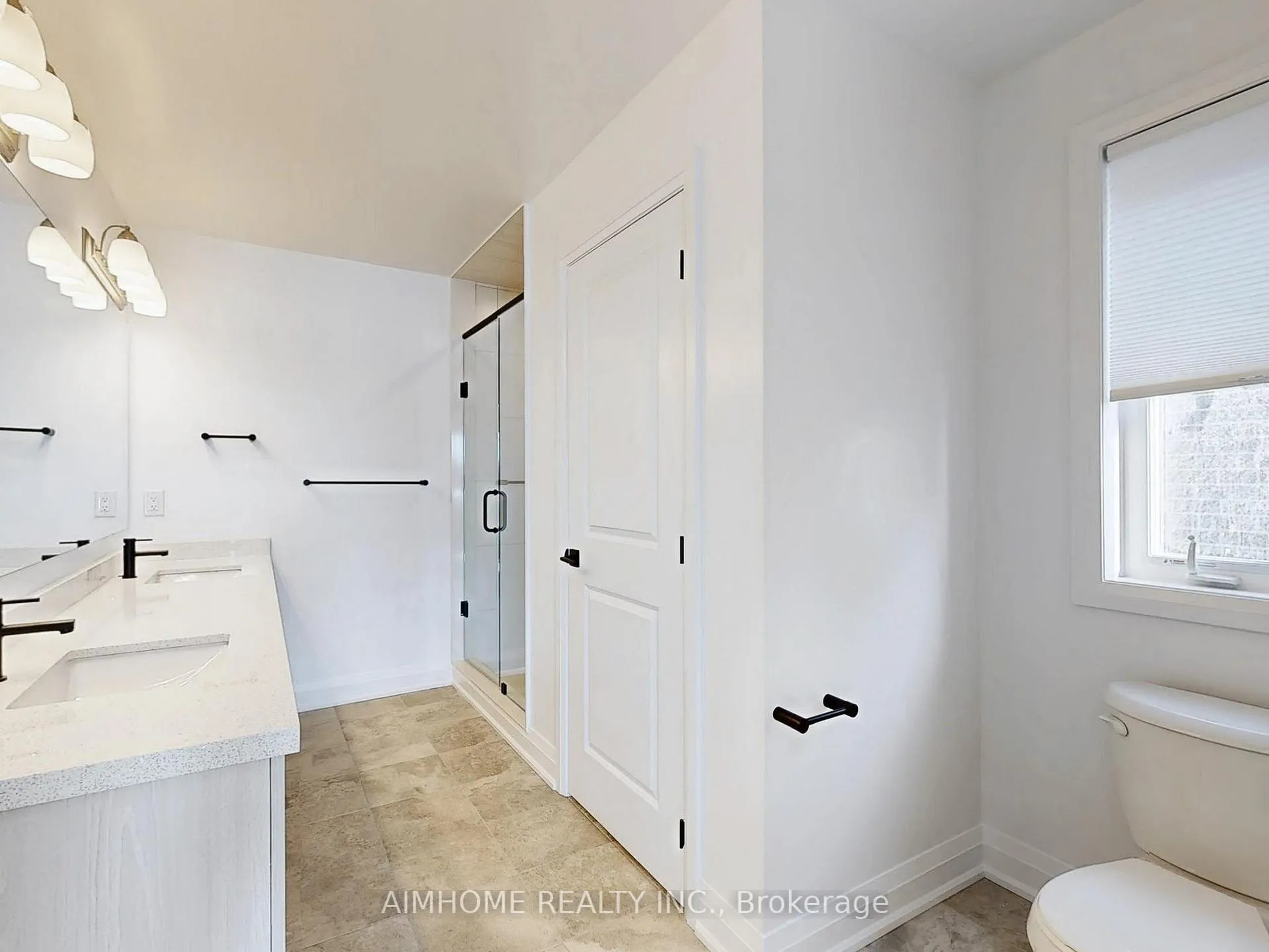 Photo 12 of 17 Gateway Drive, Barrie, Rural Barrie Southeast — HOMEH
