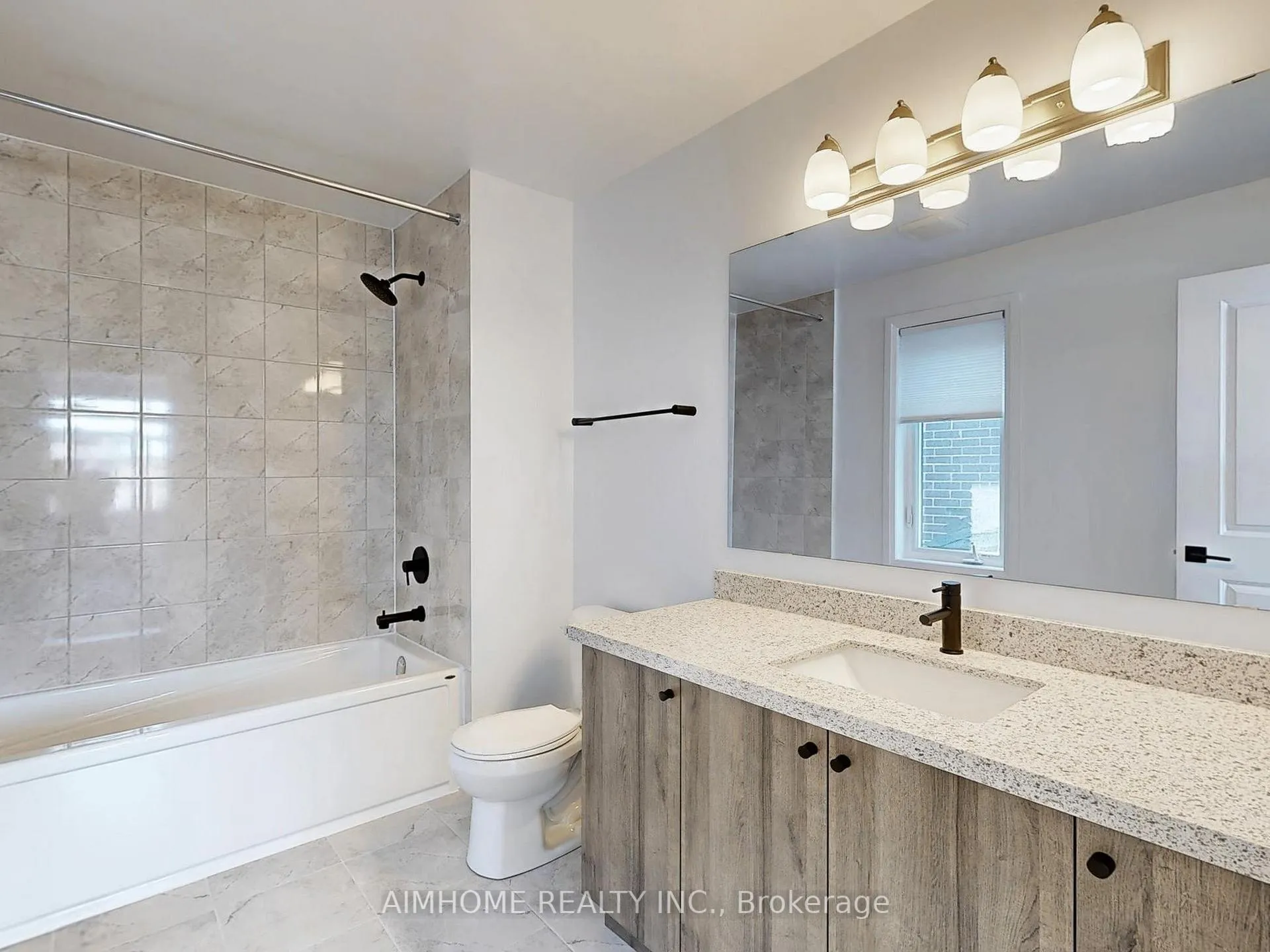 Photo 17 of 17 Gateway Drive, Barrie, Rural Barrie Southeast — HOMEH