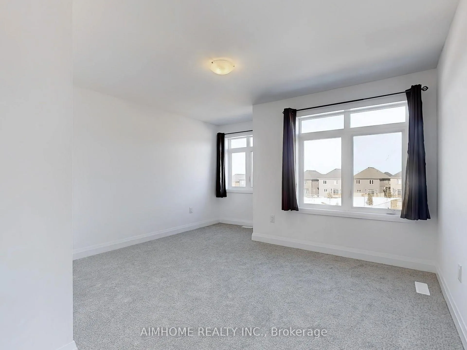 Photo 18 of 17 Gateway Drive, Barrie, Rural Barrie Southeast — HOMEH