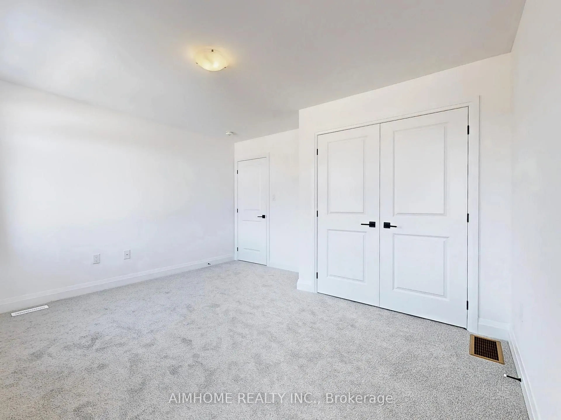 Photo 20 of 17 Gateway Drive, Barrie, Rural Barrie Southeast — HOMEH