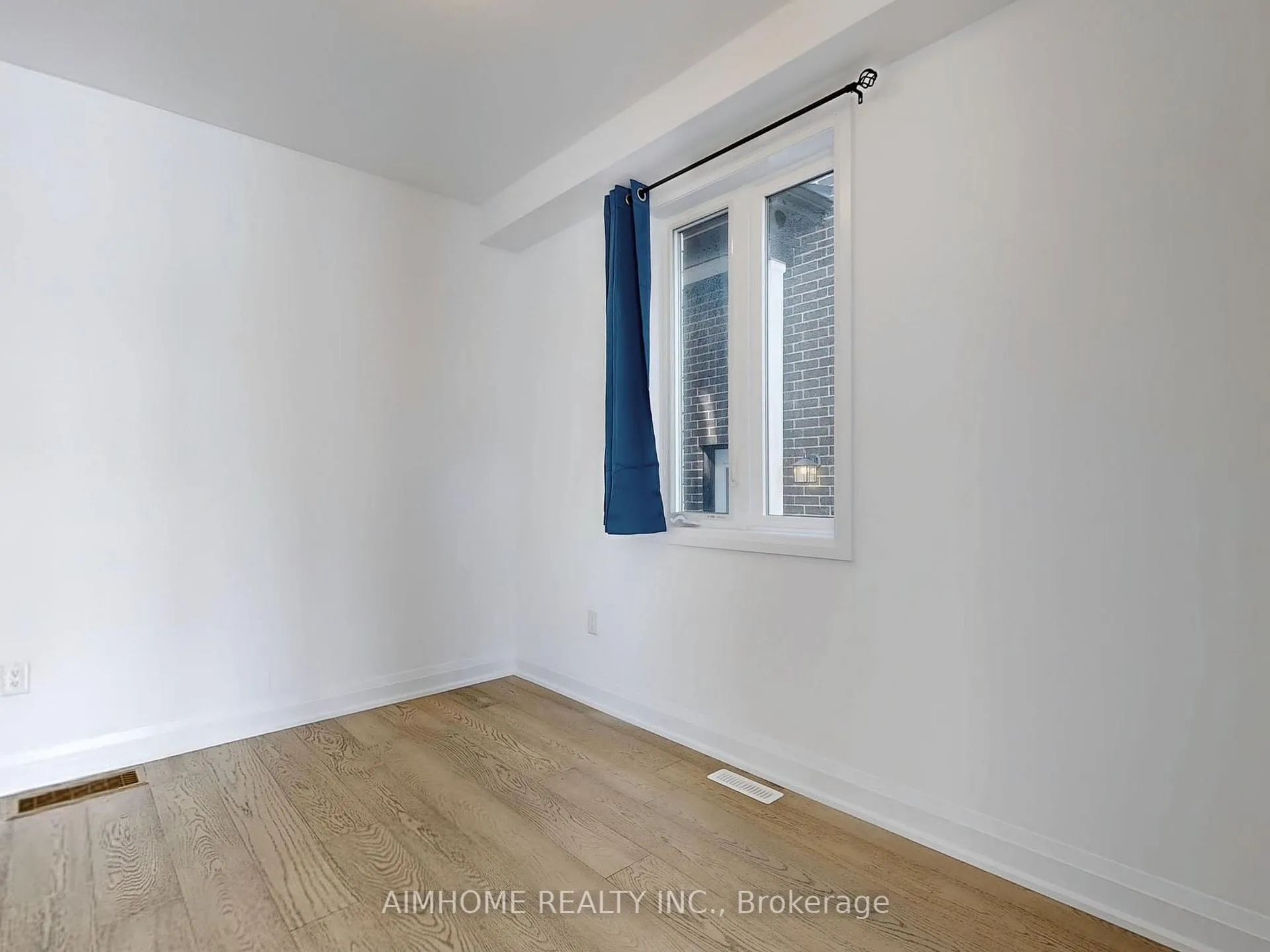 Photo 25 of 17 Gateway Drive, Barrie, Rural Barrie Southeast — HOMEH