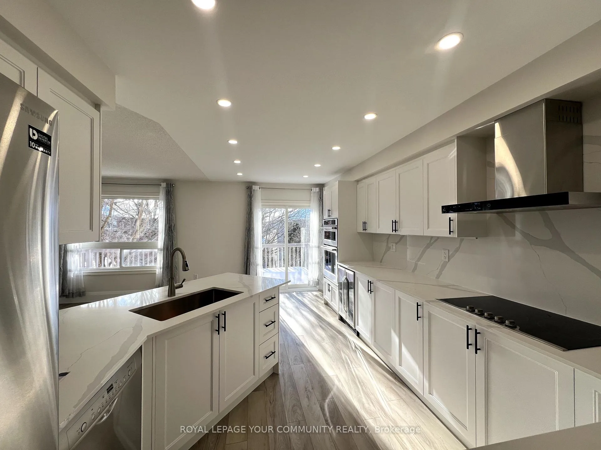 Photo 3 of 167 Cunningham Drive, Barrie, Ardagh — HOMEH