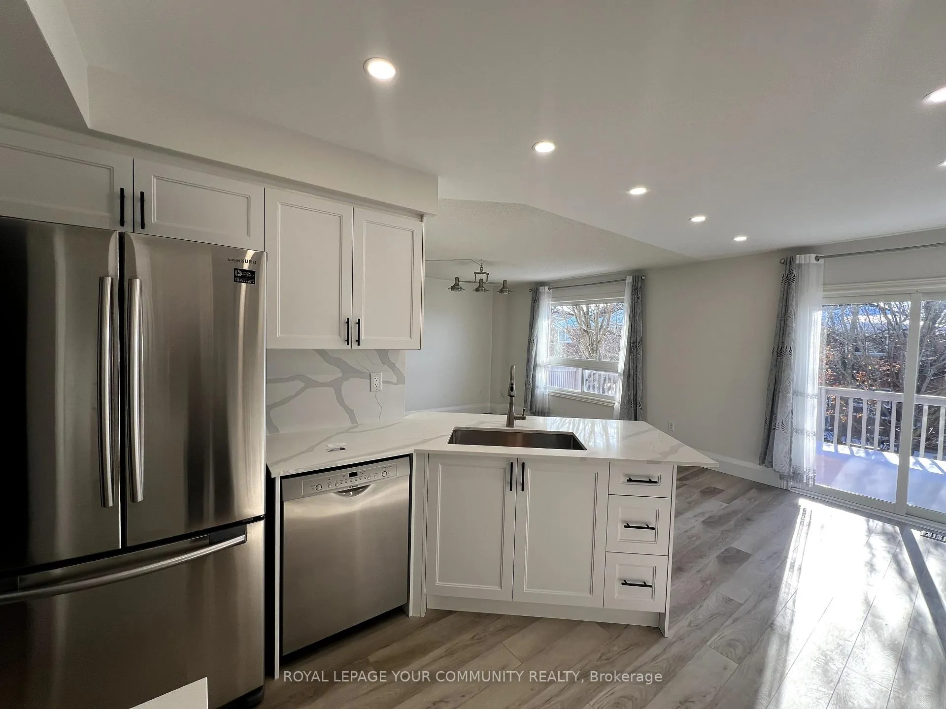 Photo 4 of 167 Cunningham Drive, Barrie, Ardagh — HOMEH