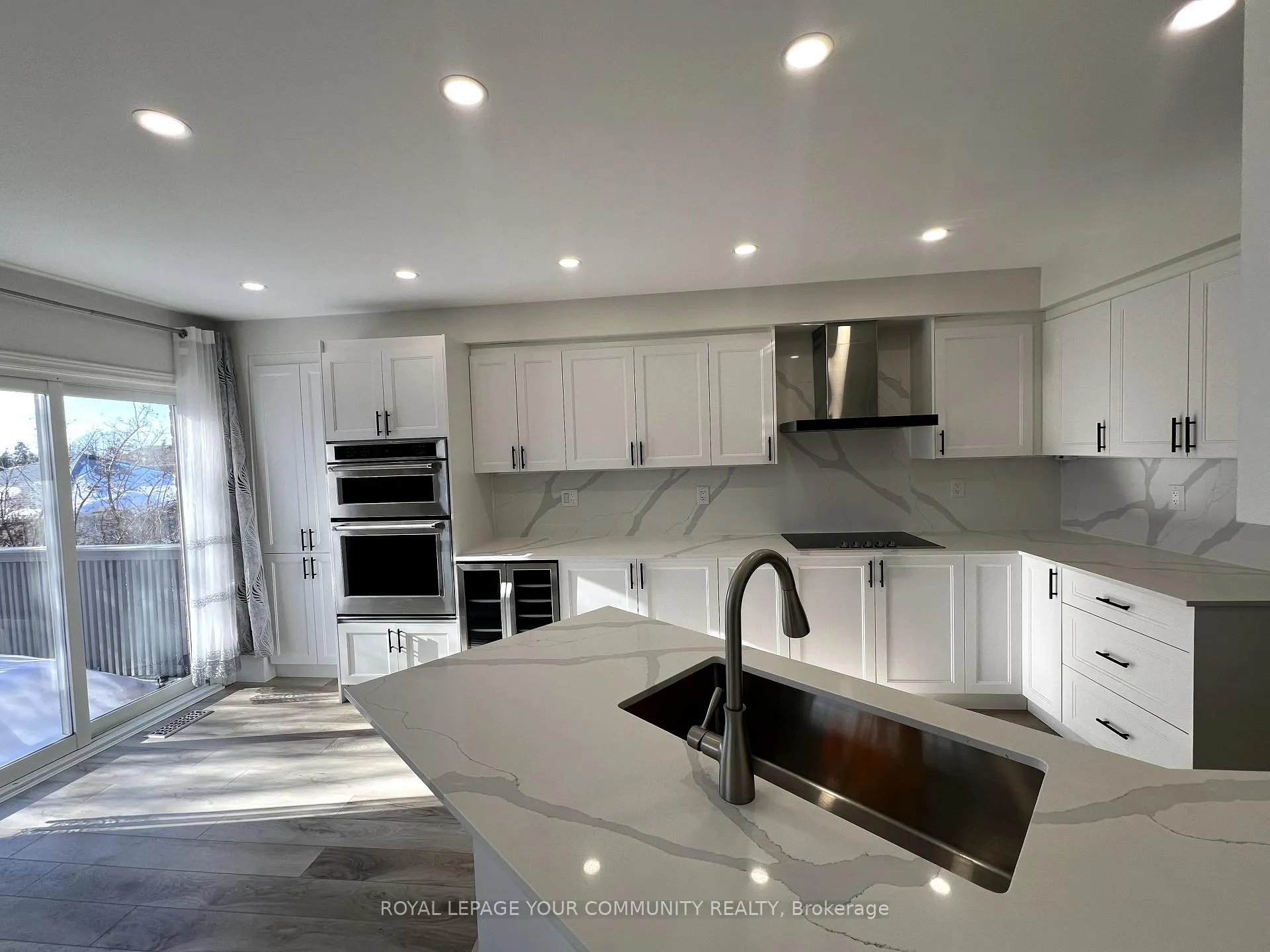 Photo 8 of 167 Cunningham Drive, Barrie, Ardagh — HOMEH