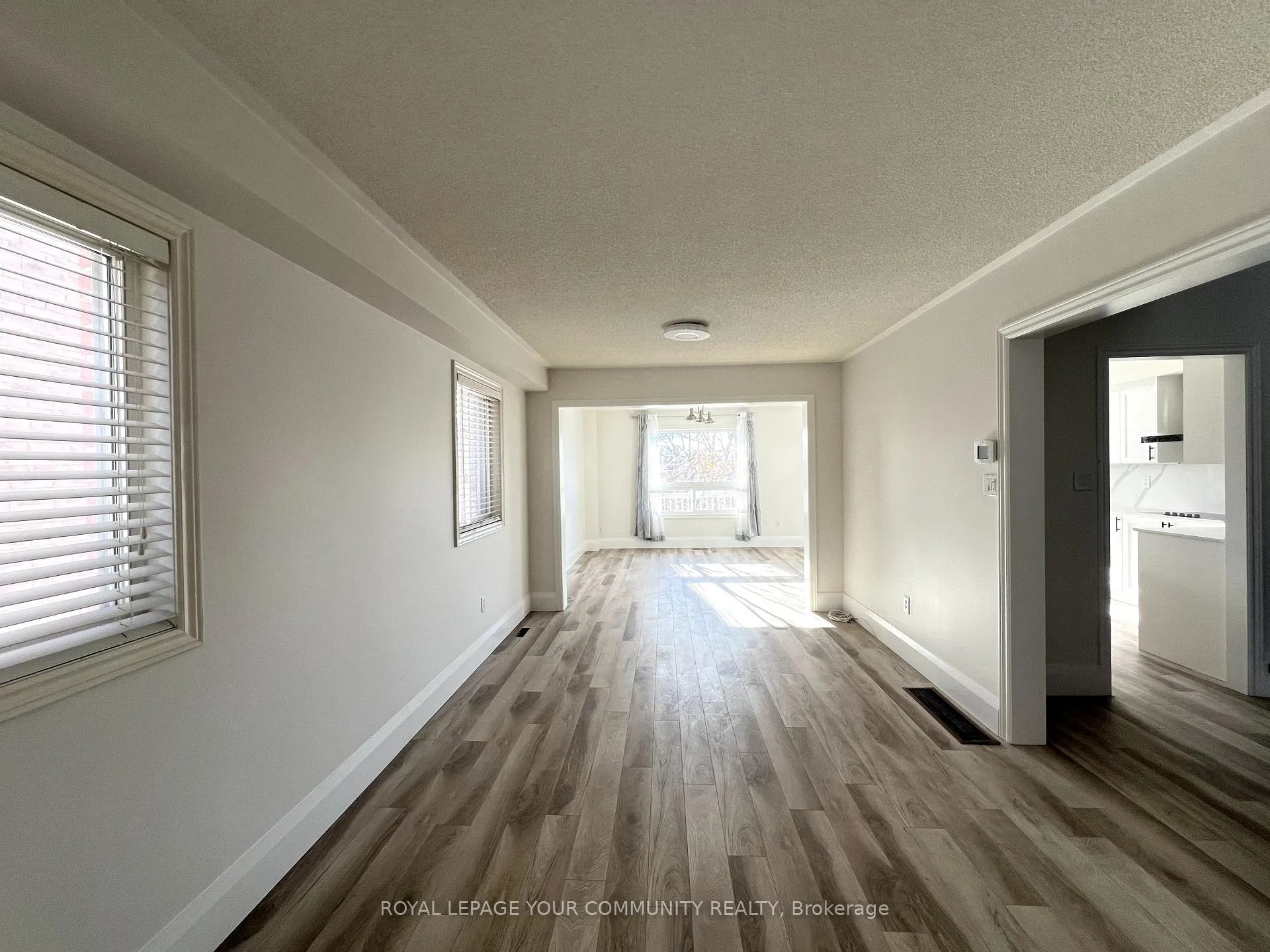 Photo 10 of 167 Cunningham Drive, Barrie, Ardagh — HOMEH