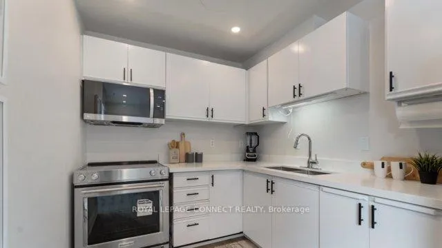 Photo 11 of Unit 17, 1133 Ritson Road N, Oshawa, Centennial — HOMEH