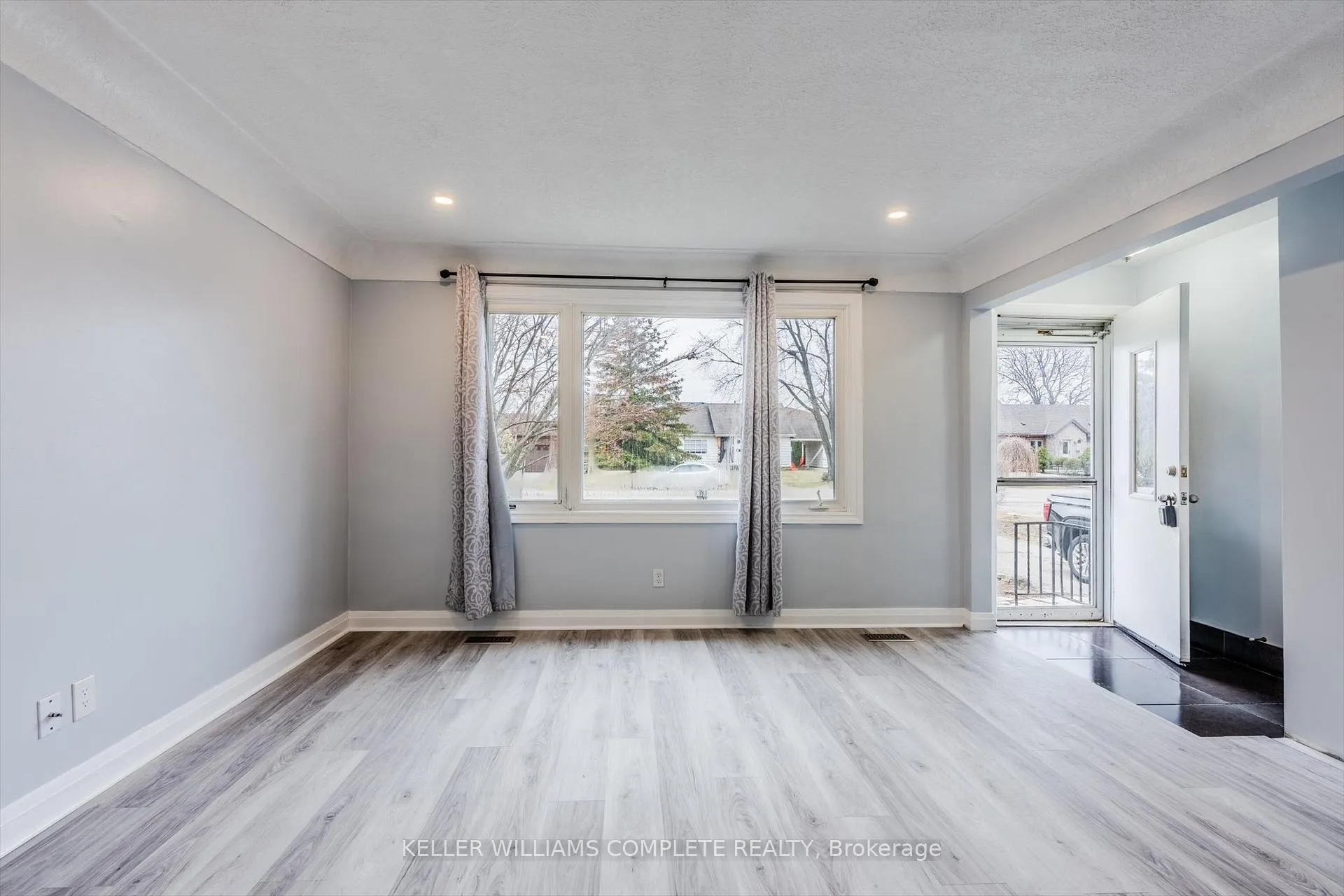 Photo 4 of 106 Eleanor Avenue, Hamilton, Eleanor — HOMEH