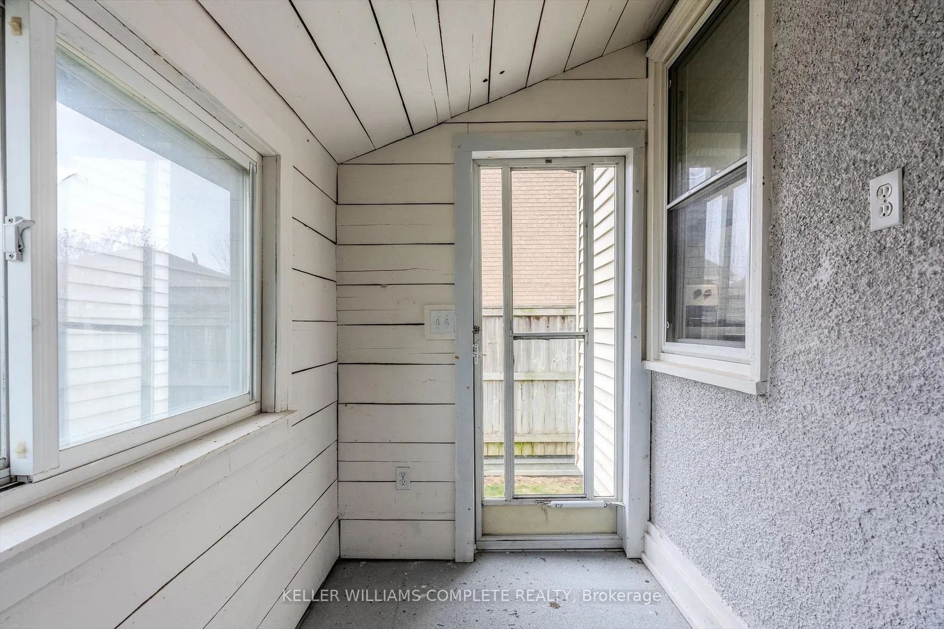 Photo 16 of 106 Eleanor Avenue, Hamilton, Eleanor — HOMEH