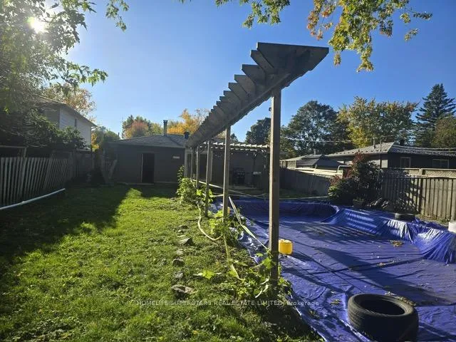Photo 2 of 73 Adeline Avenue, New Tecumseth, Tottenham — HOMEH