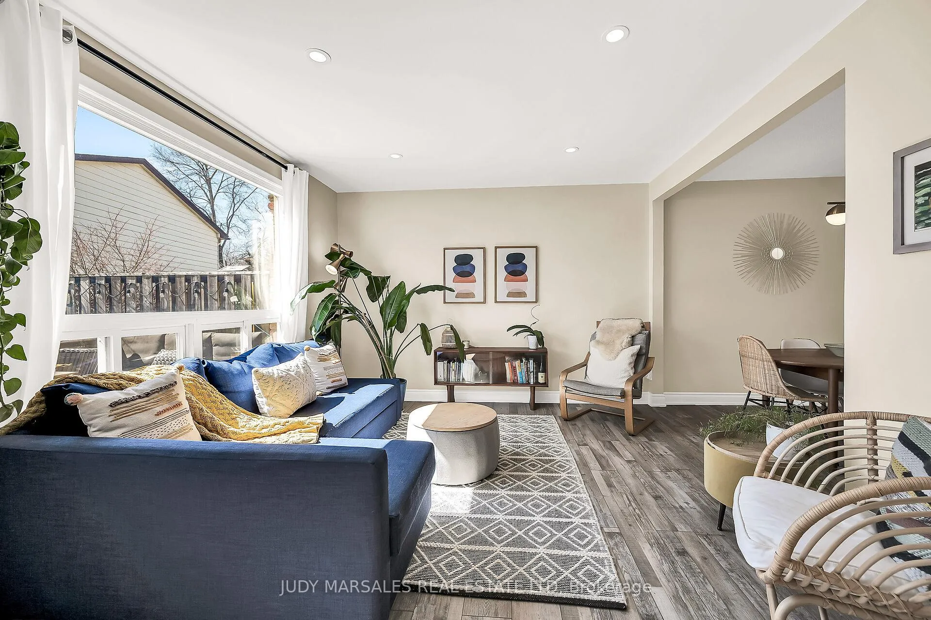Photo 6 of 16A Bond Street S, Hamilton, Dundas — HOMEH