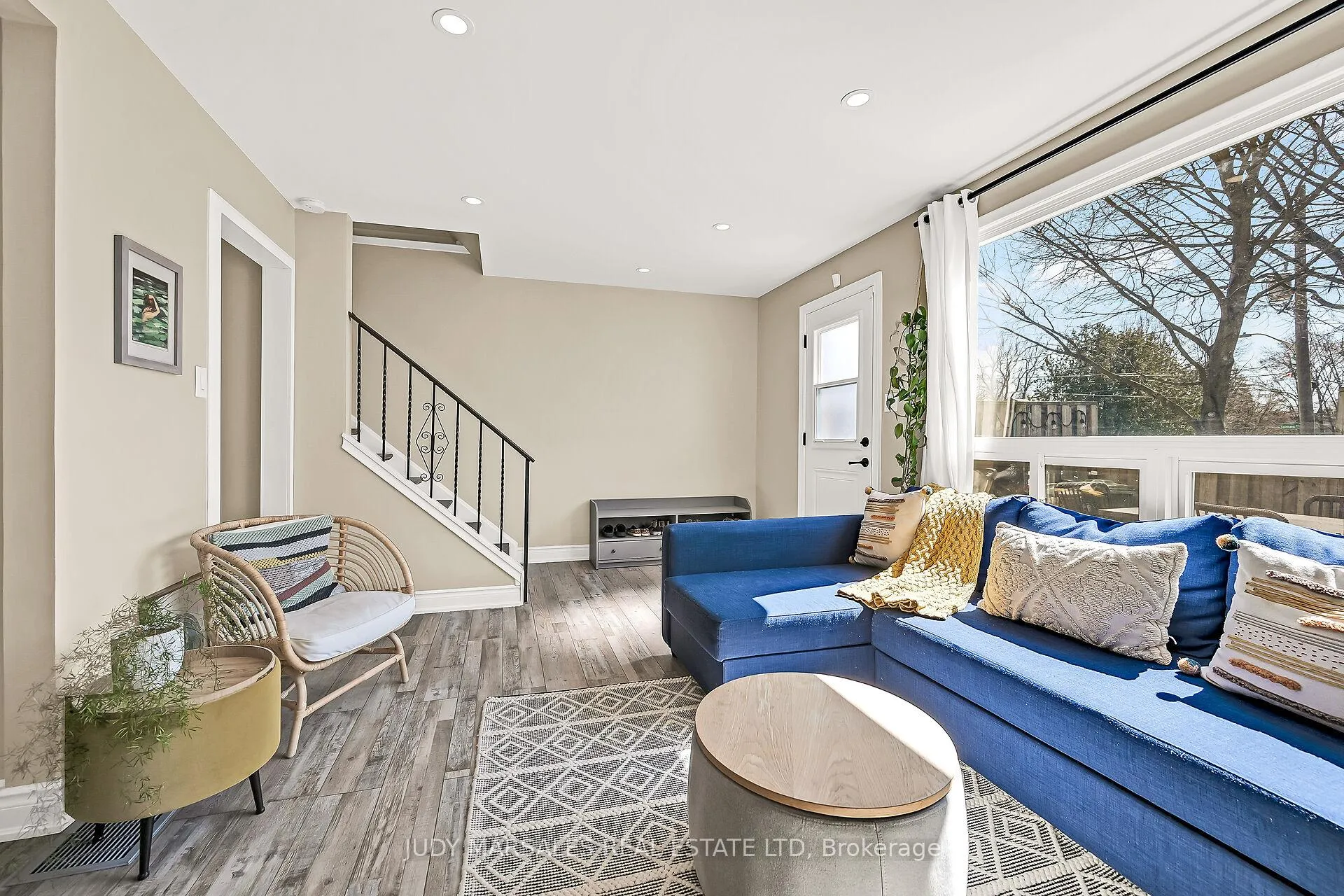 Photo 9 of 16A Bond Street S, Hamilton, Dundas — HOMEH