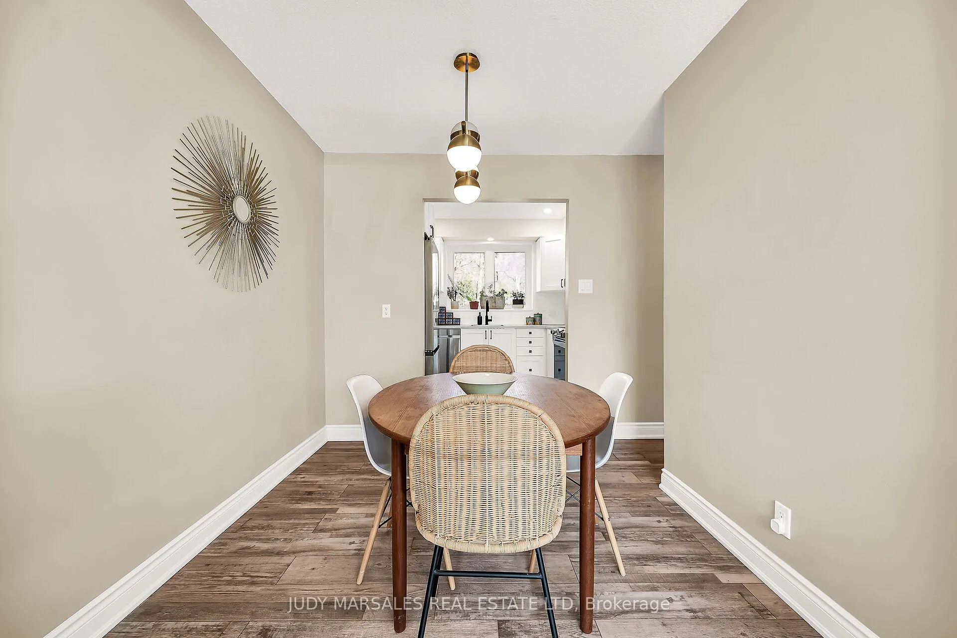 Photo 12 of 16A Bond Street S, Hamilton, Dundas — HOMEH