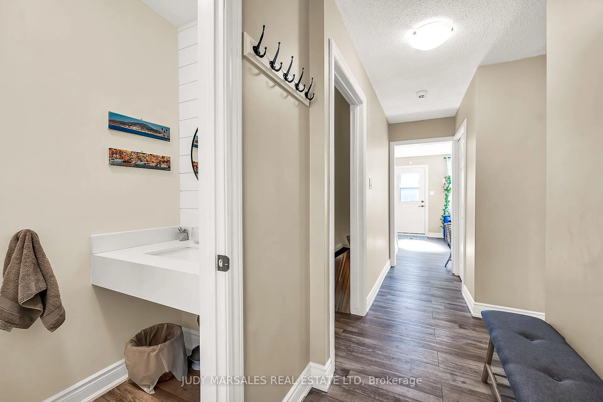 Photo 21 of 16A Bond Street S, Hamilton, Dundas — HOMEH