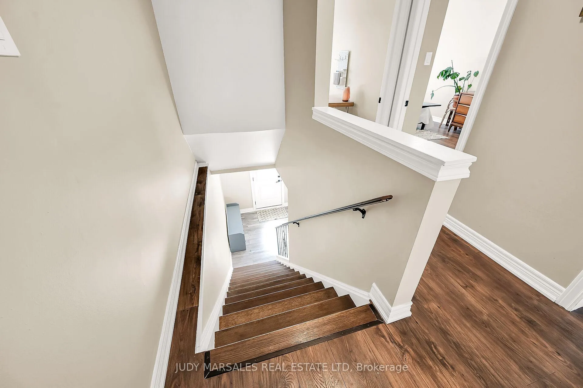 Photo 30 of 16A Bond Street S, Hamilton, Dundas — HOMEH