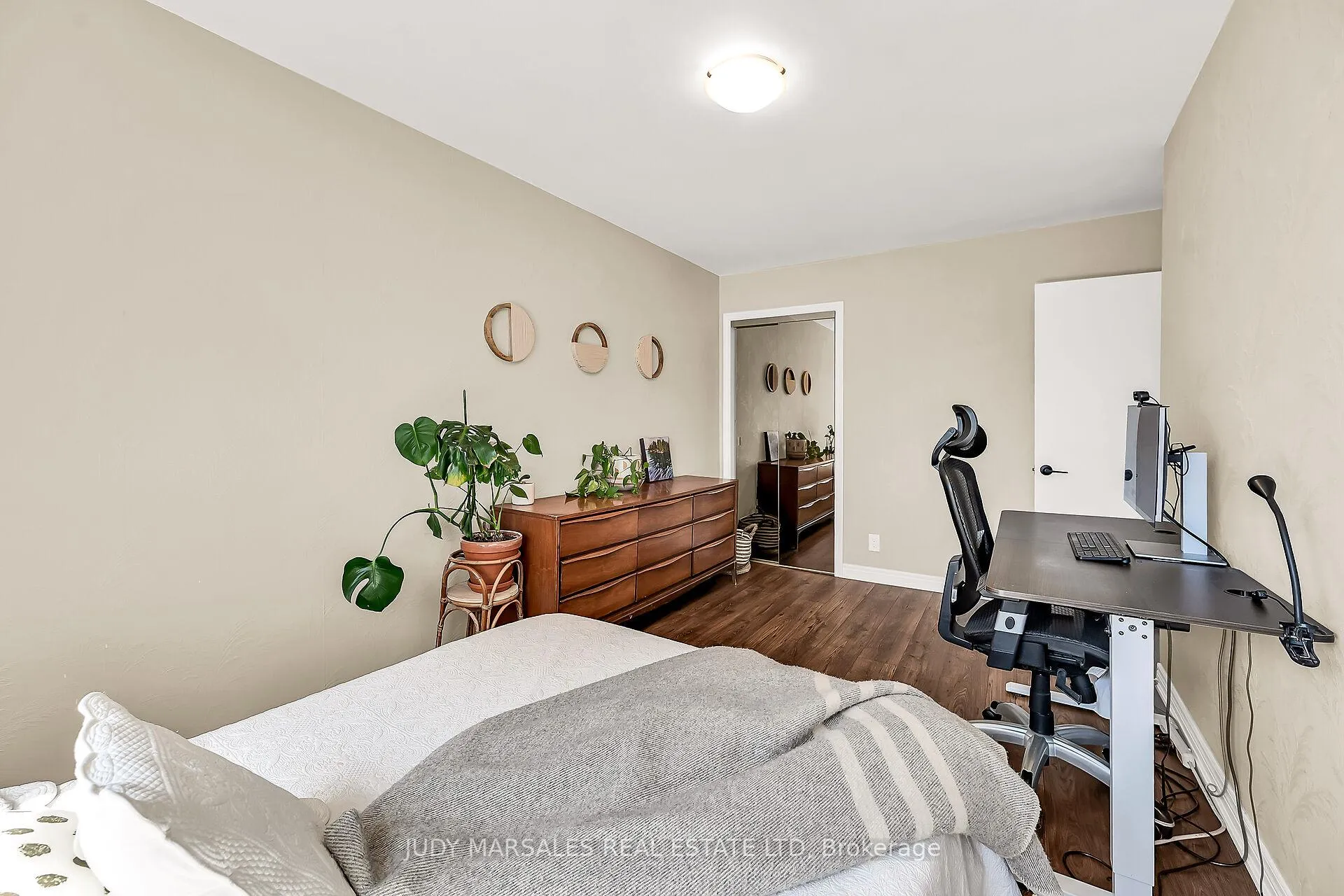 Photo 31 of 16A Bond Street S, Hamilton, Dundas — HOMEH