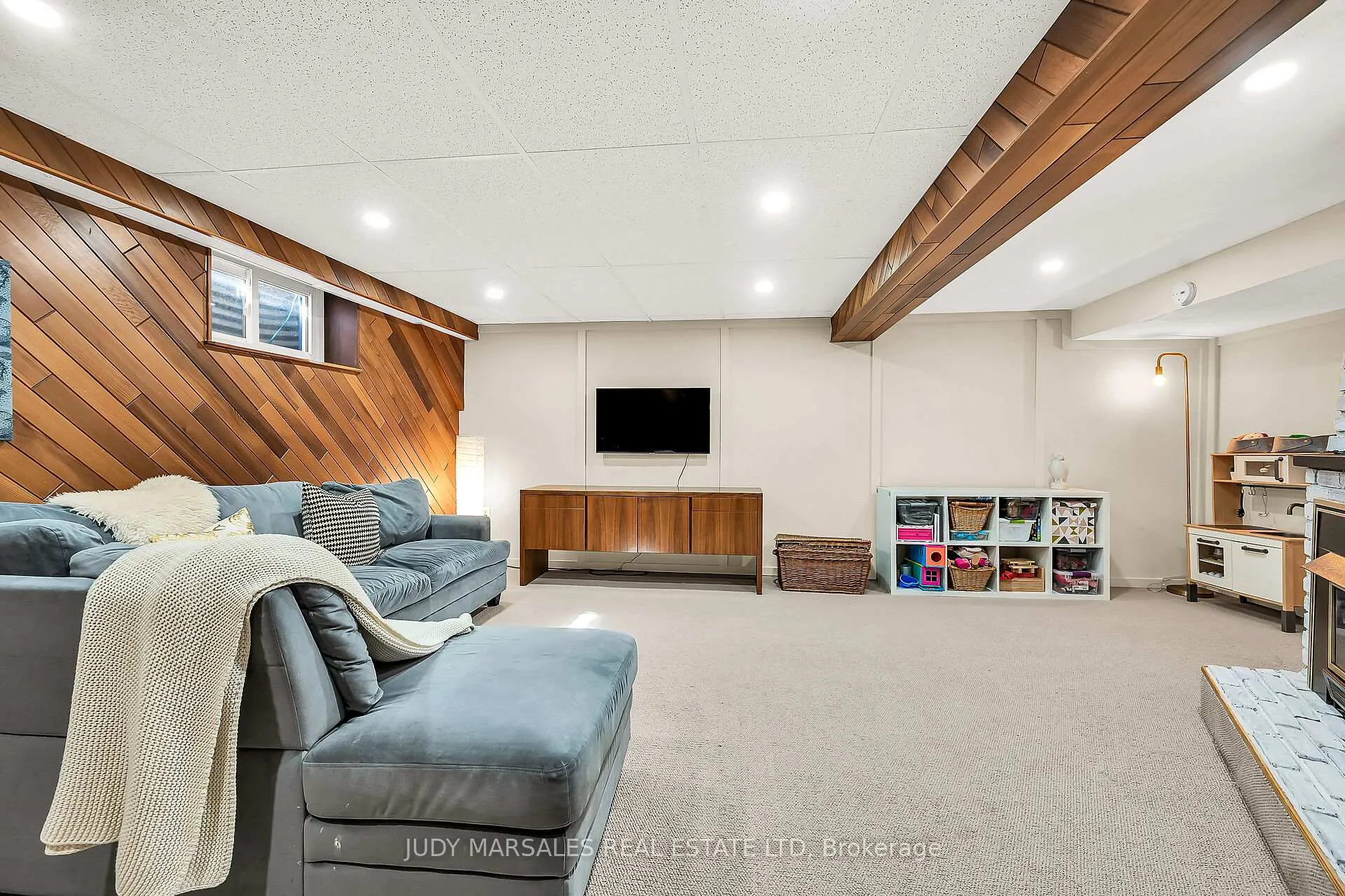 Photo 35 of 16A Bond Street S, Hamilton, Dundas — HOMEH