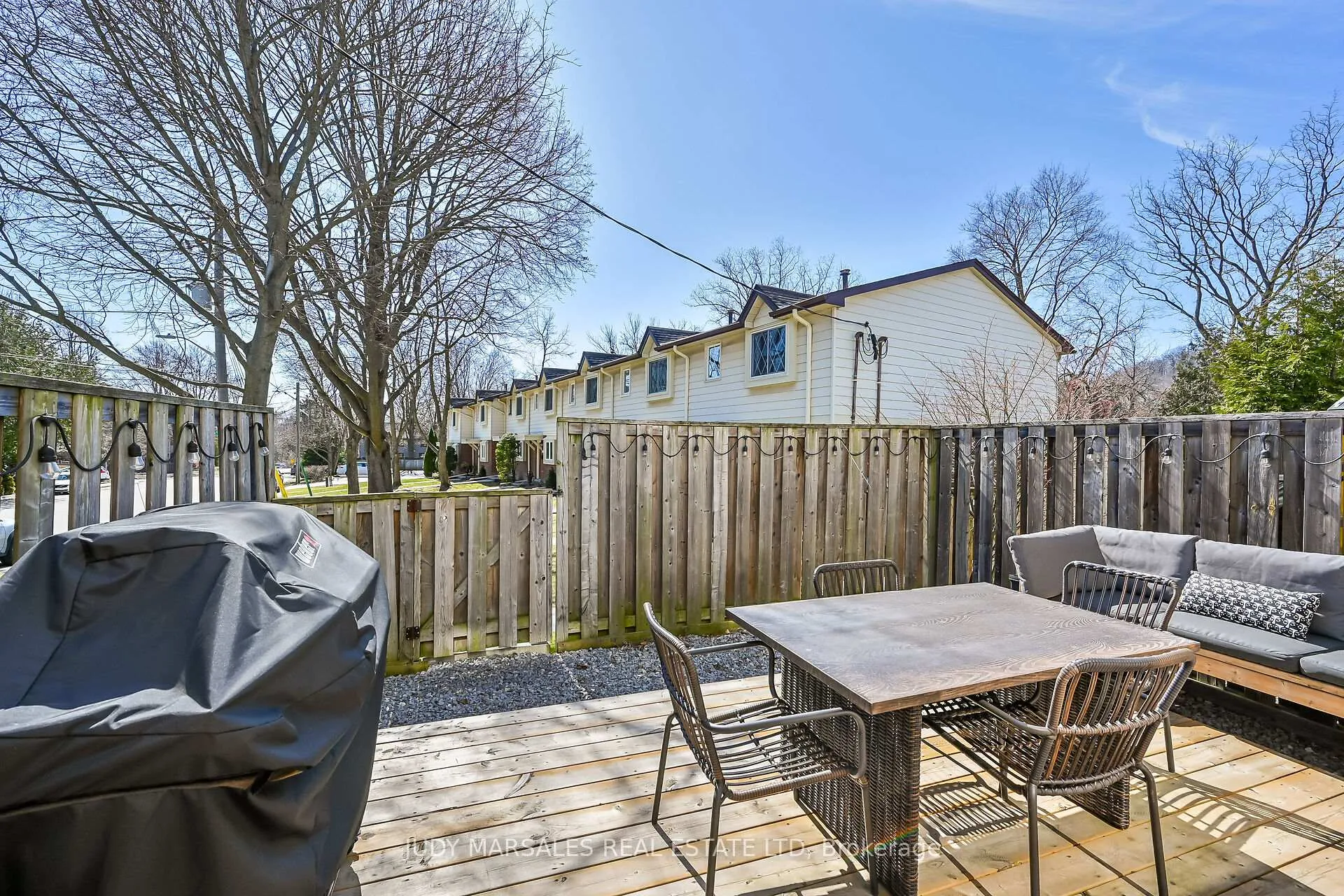 Photo 44 of 16A Bond Street S, Hamilton, Dundas — HOMEH