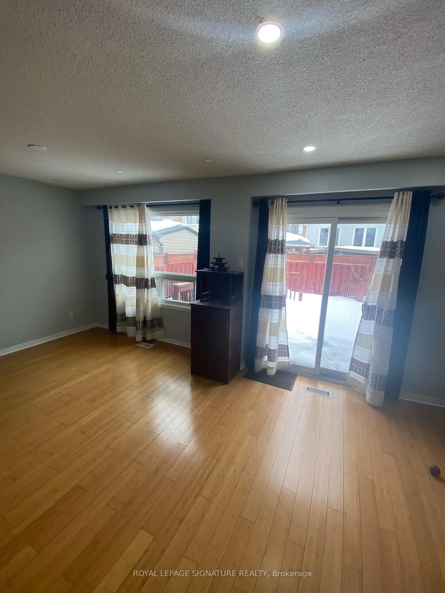 Photo 3 of 132 Murray Street, Brampton, Bram West — HOMEH